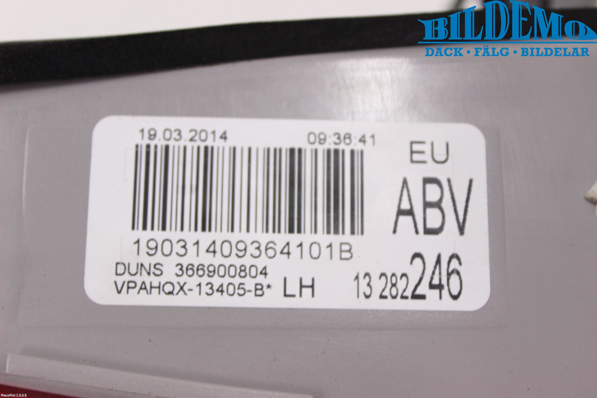 Opel ASTRA J 10-15 Bakljus Lucka Vä