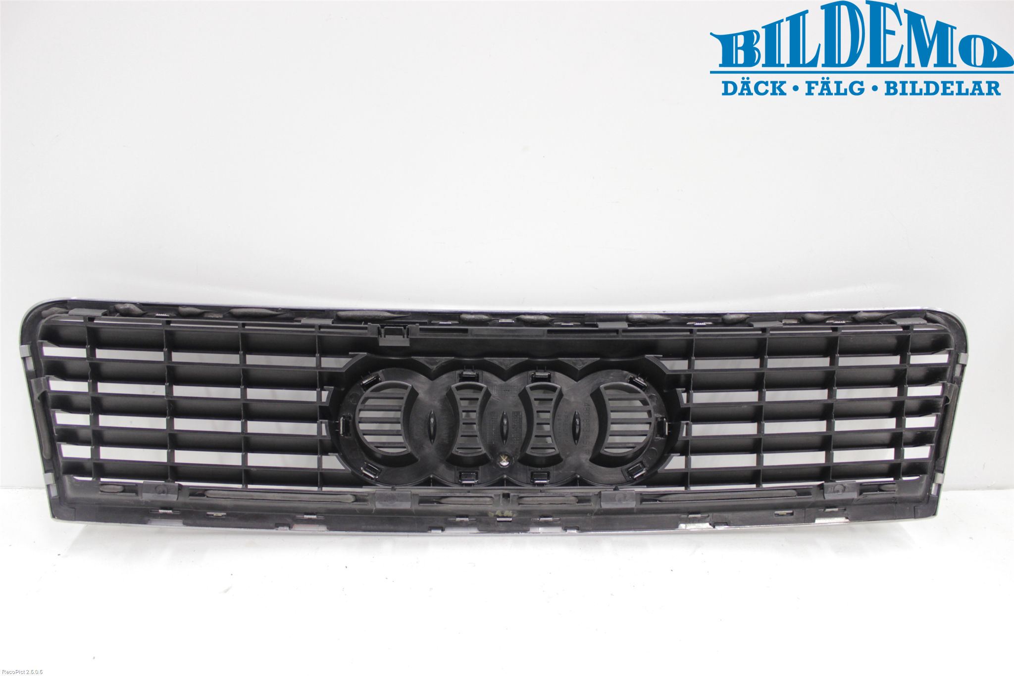 Audi A6/S6     97-05 Grill Komp