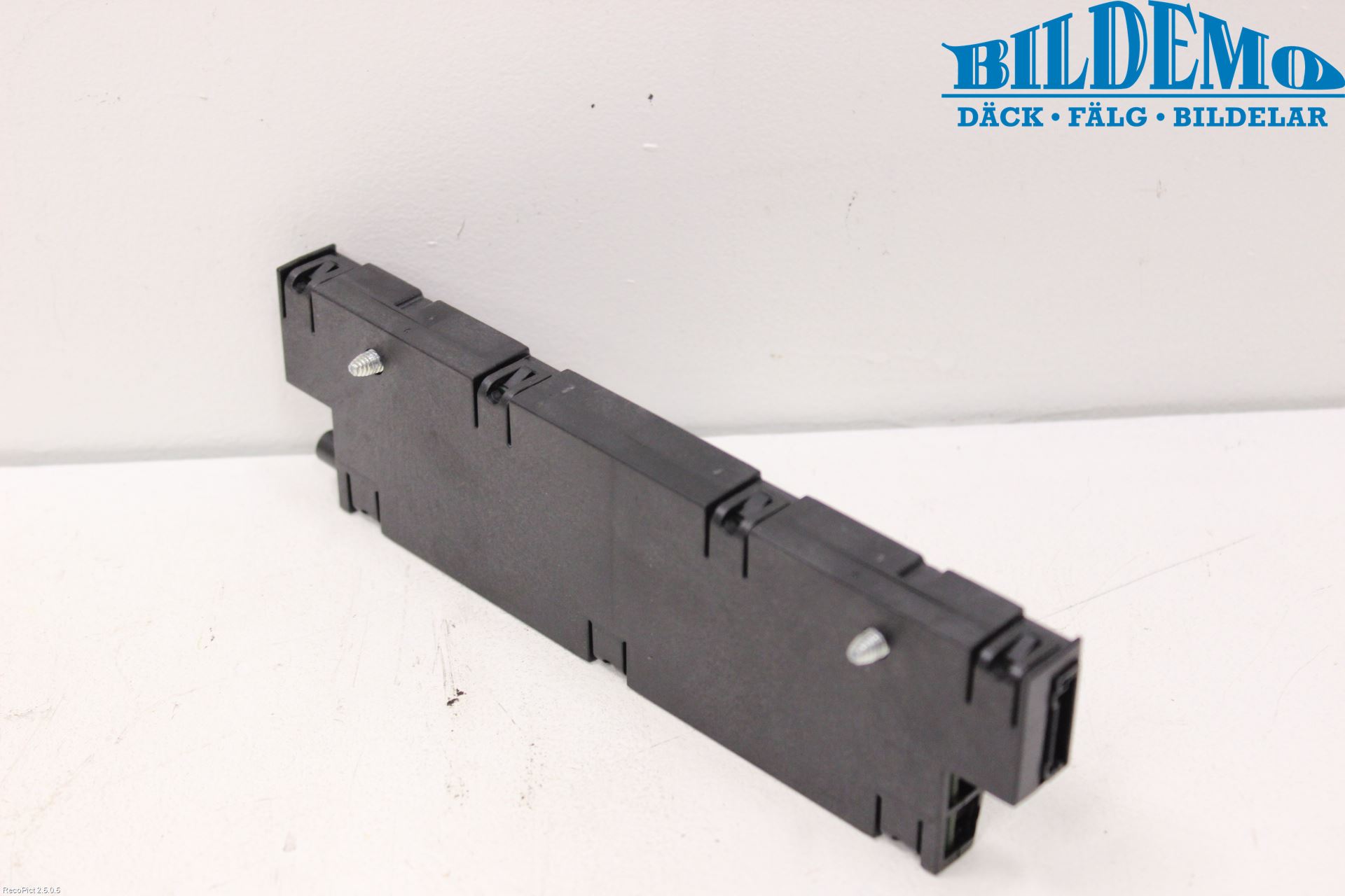 BMW 5 F10/F11/F18 09-17 Antennförstärkare