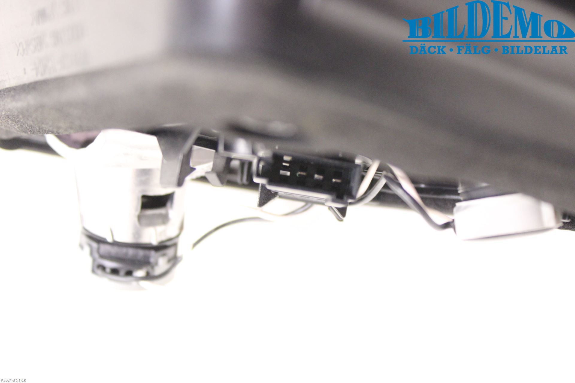 Opel ASTRA J 10-15 Bakljus Lucka Hö