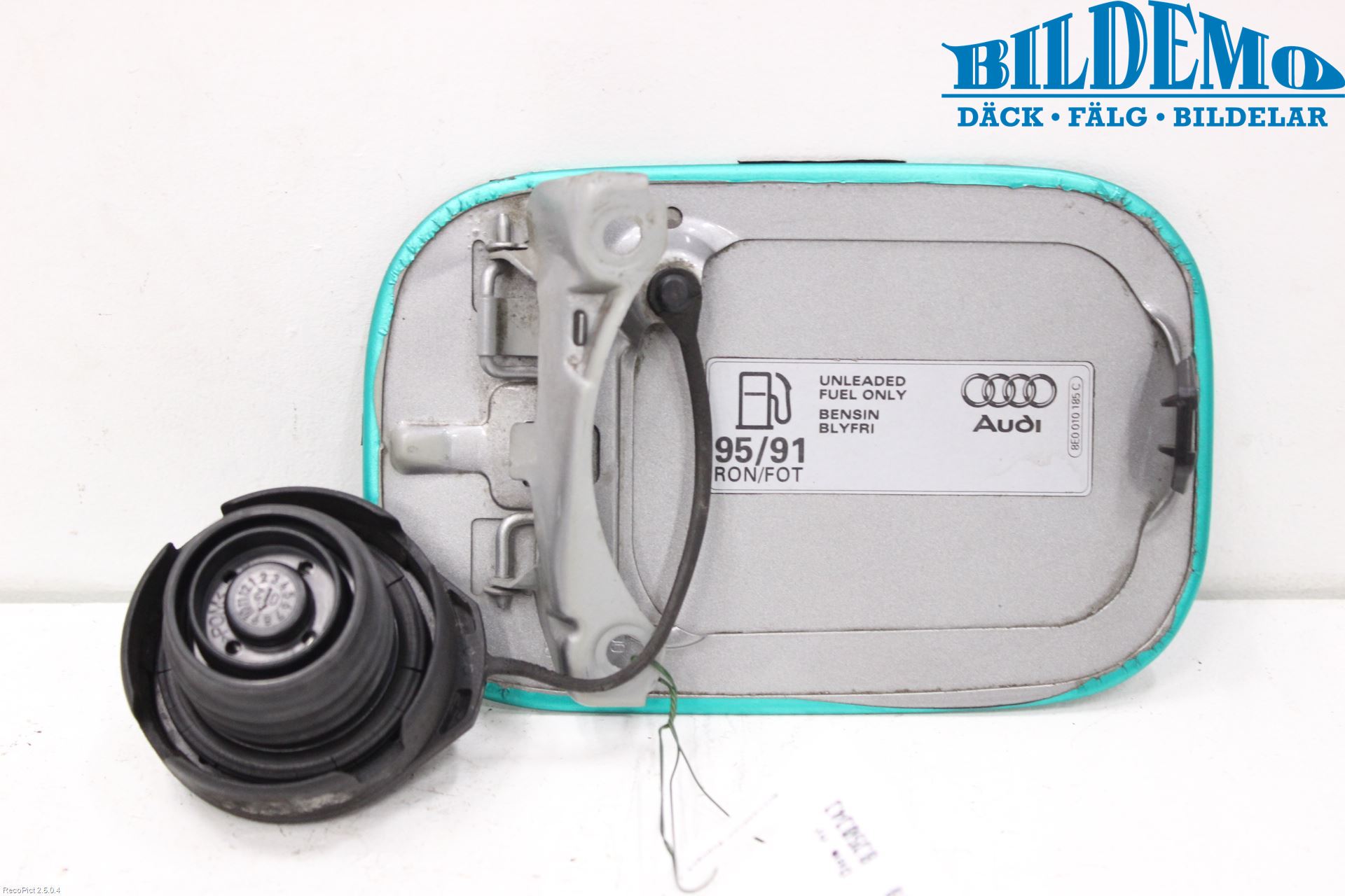 Audi A4/S4 01-05 Tanklucka