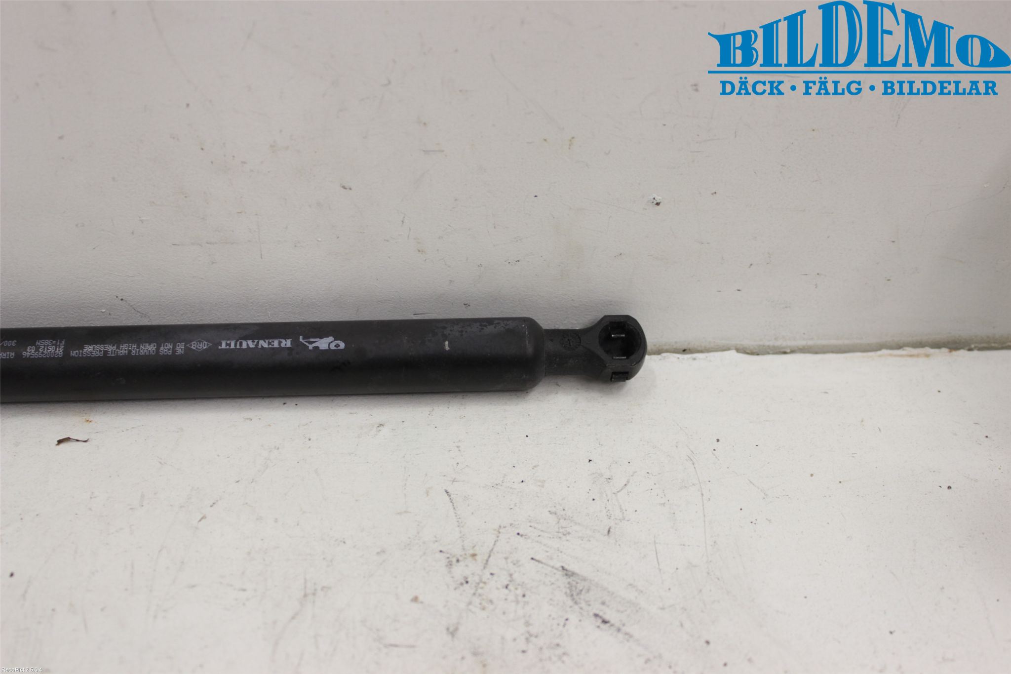 Renault CLIO III  06-09 Gasfjäder Baklucka