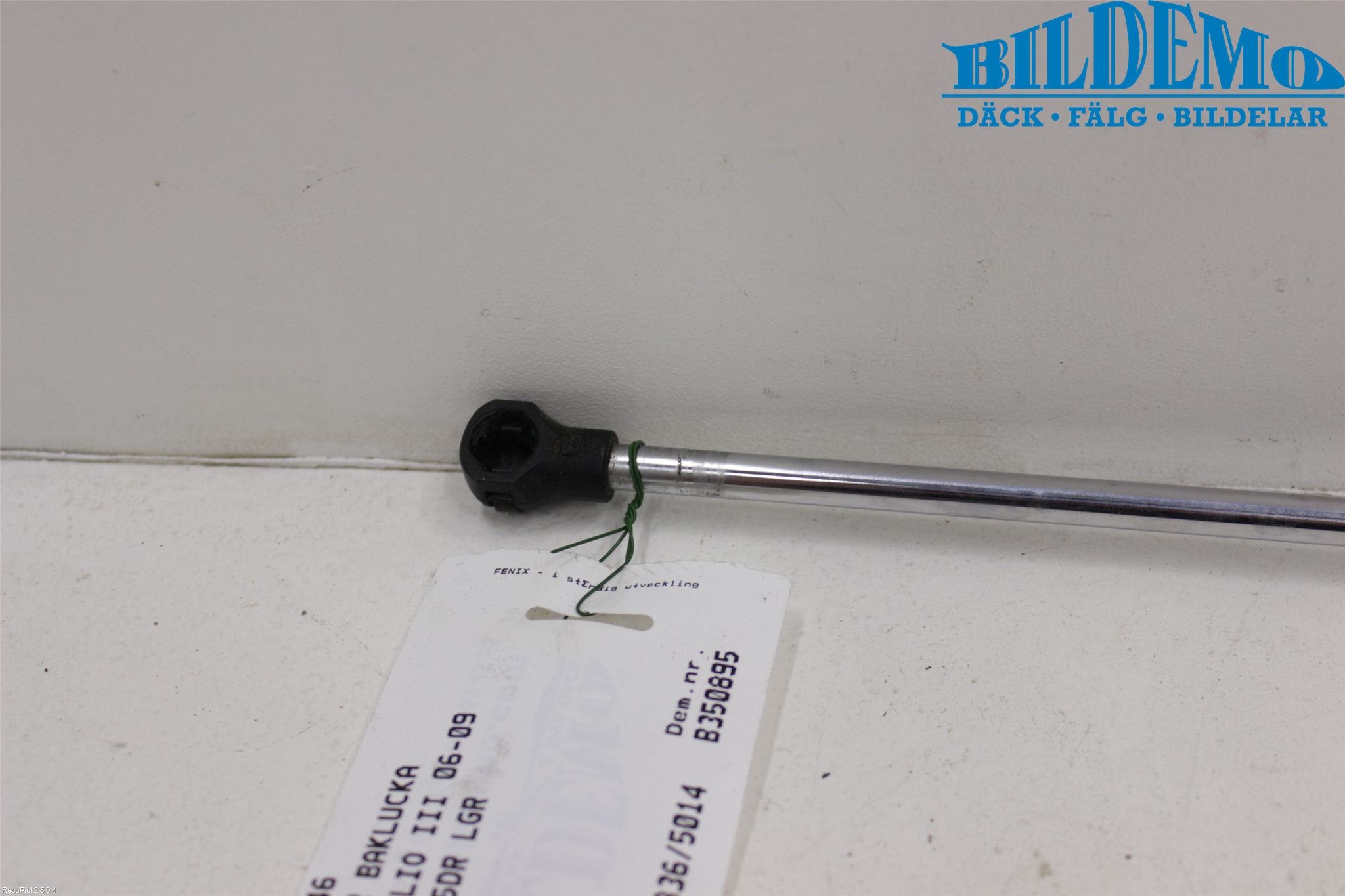 Renault CLIO III  06-09 Gasfjäder Baklucka