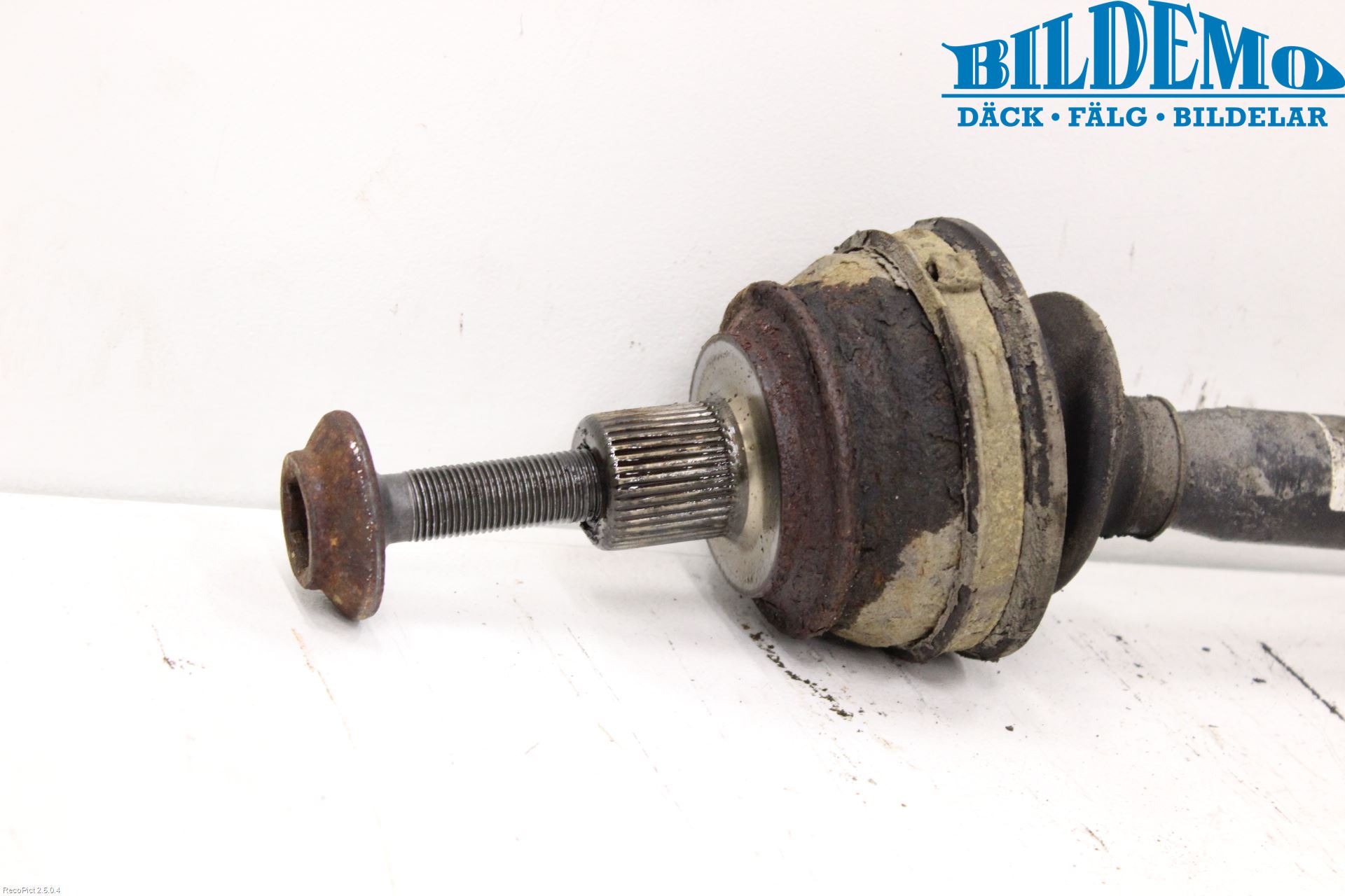 Audi A6/S6     05-11 Drivaxel Bak Höger