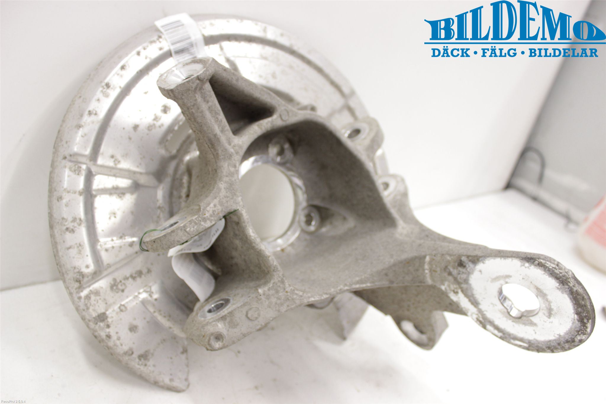 BMW 5 F10/F11/F18 09-17 Hjullagerhus-Spindel Vä B