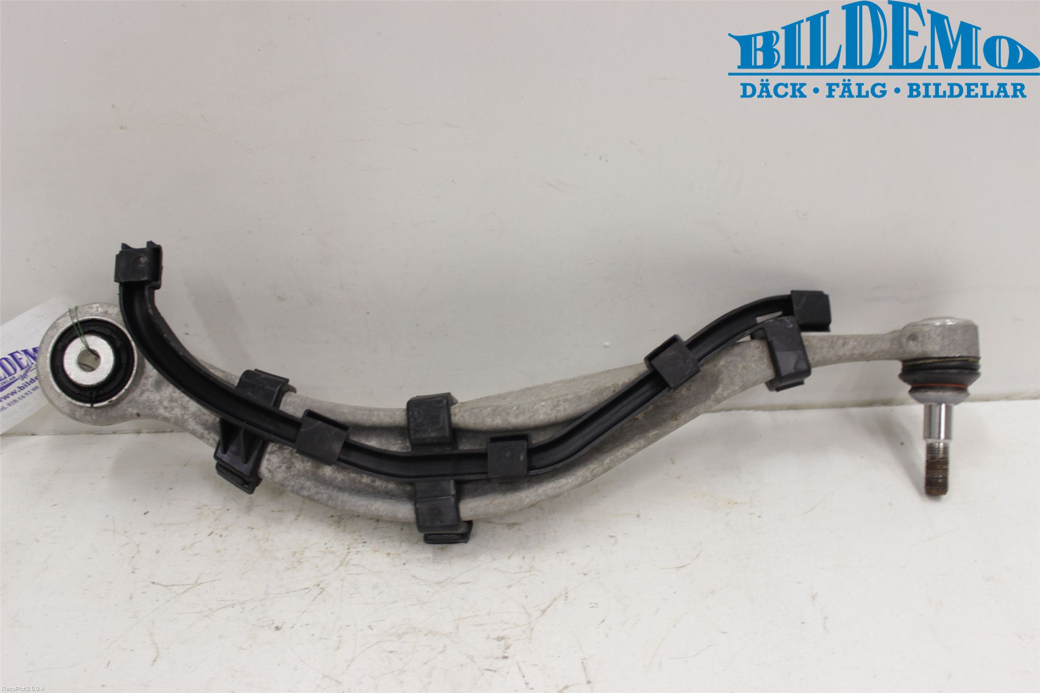 BMW 5 F10/F11/F18 09-17 Bärarm Bak Höger