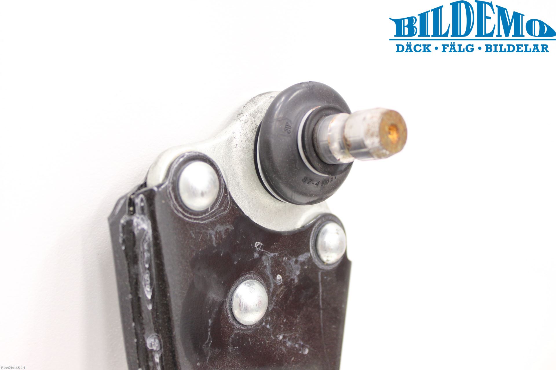 Opel CORSA D 07-14 Bärarm Fram Undre Vä