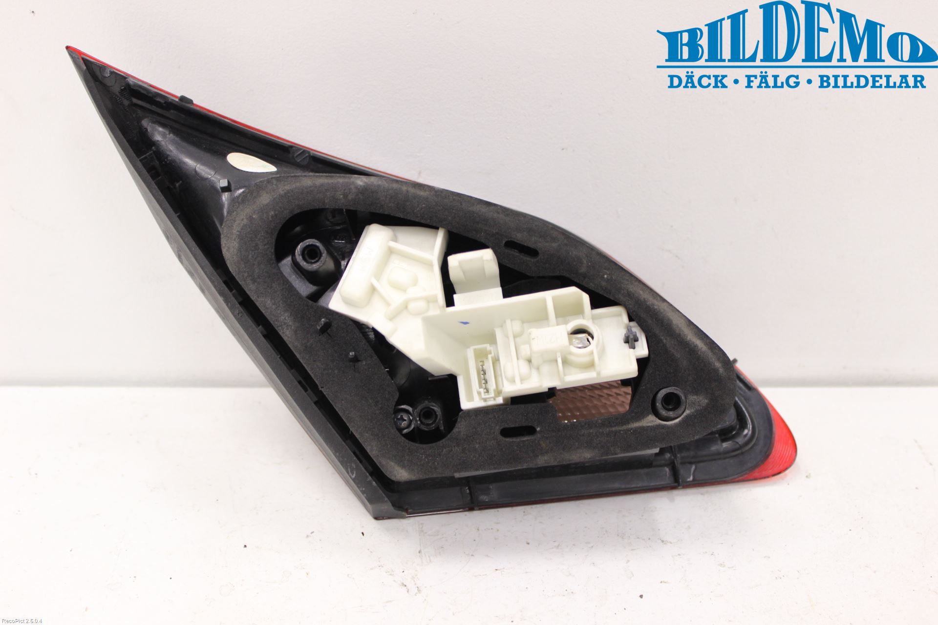 Opel ASTRA J 10-15 Bakljus Lucka Hö