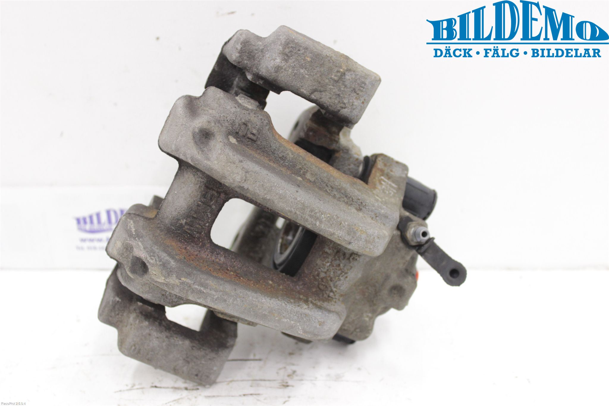 BMW 3 F30/F31/F80 12-19 Bromsok Bak Höger