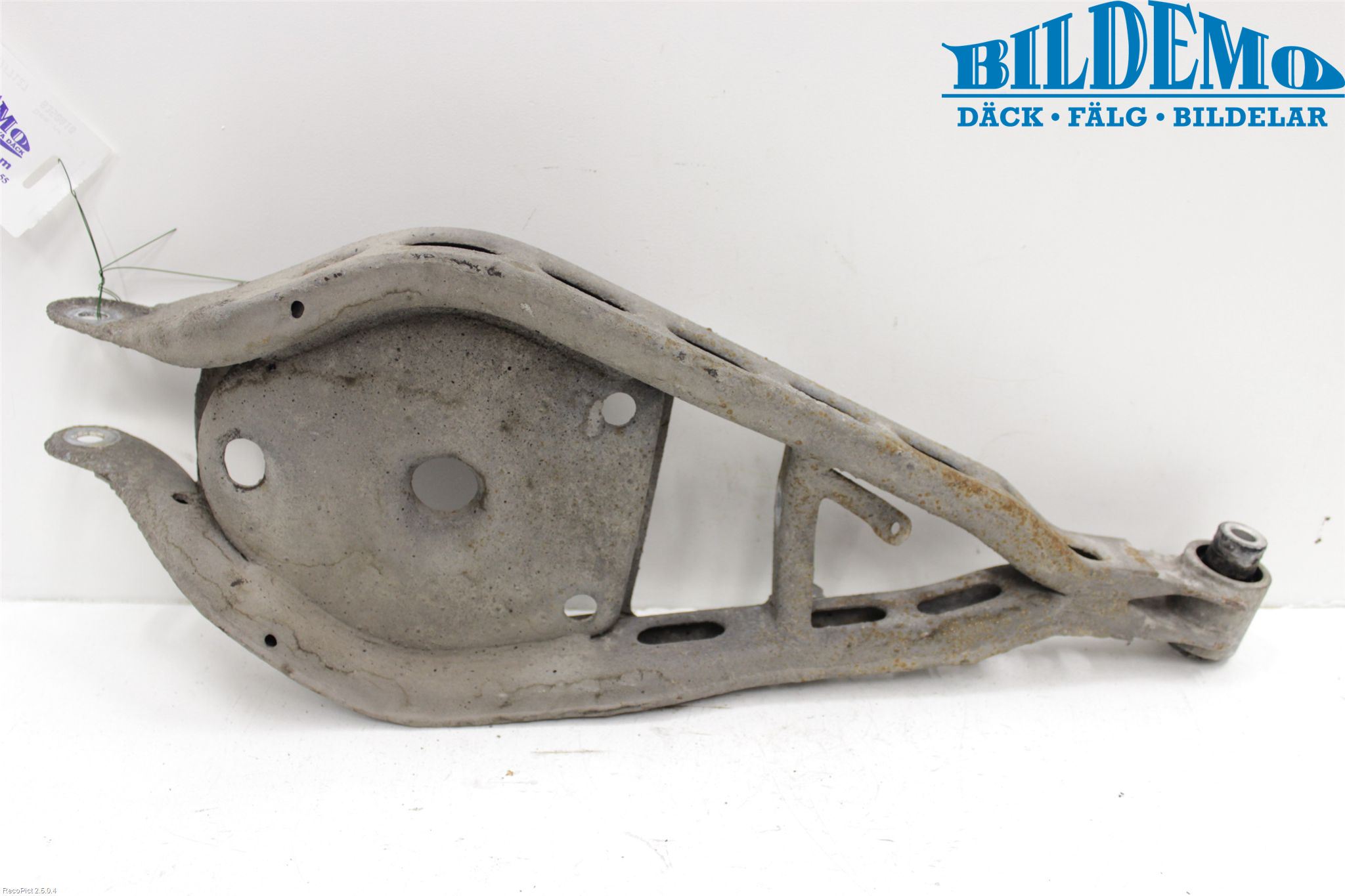 BMW X3 E83     03-10 Bärarm Bak Övre Vänster