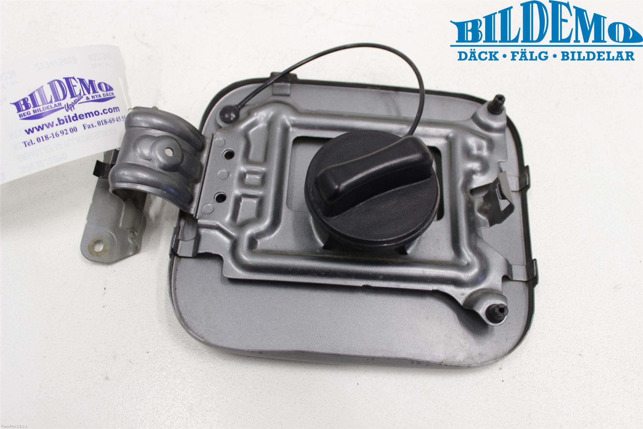 Nissan QASHQAI 10-14 Tanklucka