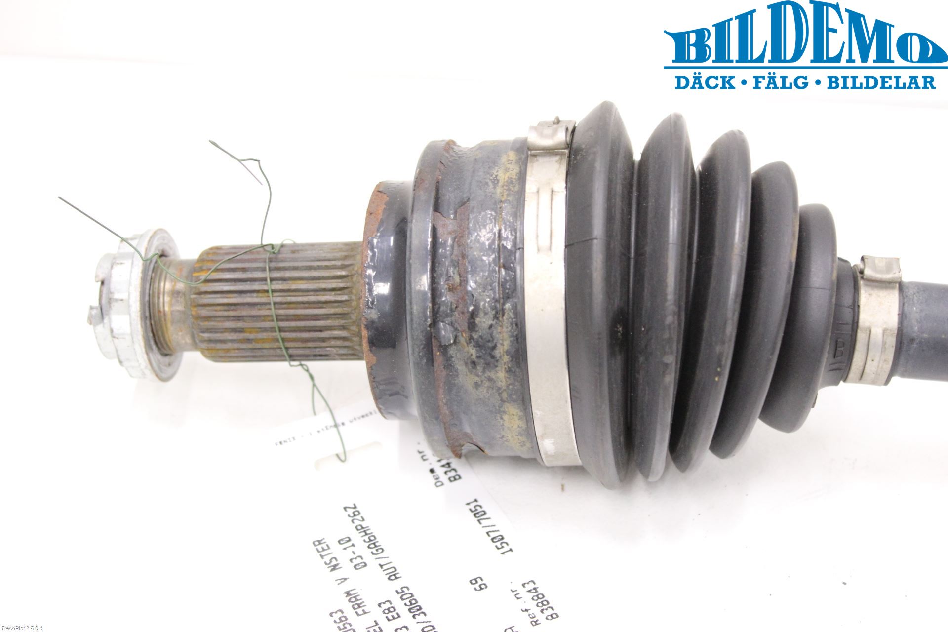 BMW X3 E83     03-10 Drivaxel Fram Höger