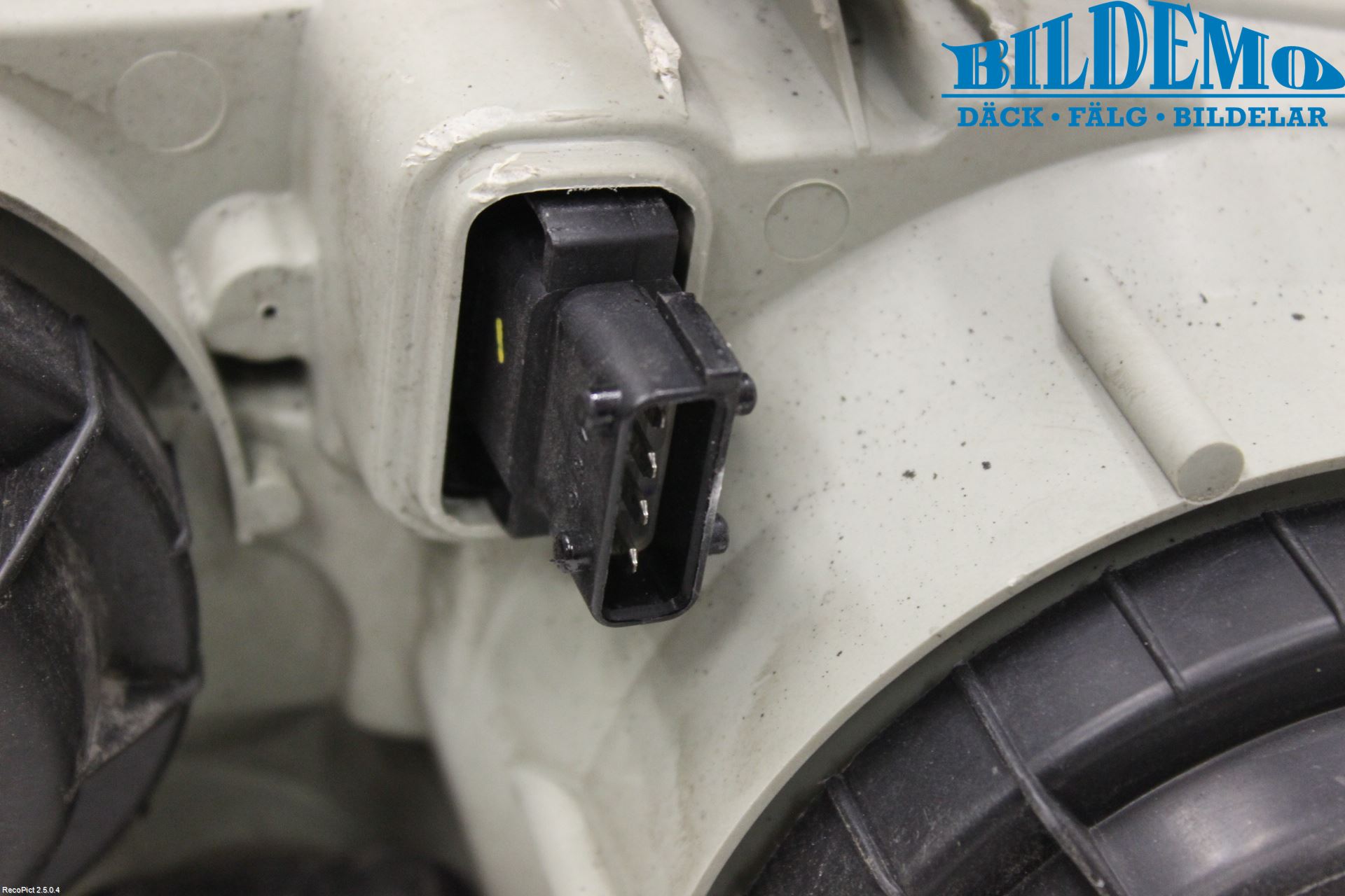 Saab 9-5 -05 Strålkastare Höger