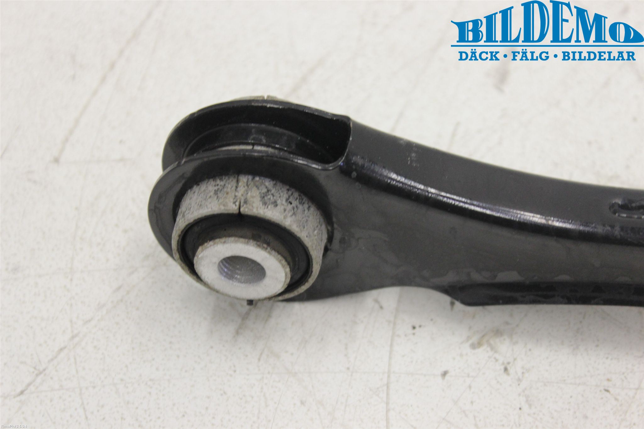 BMW 1 F20/F21 11-19 Bärarm Bak Övre Höger