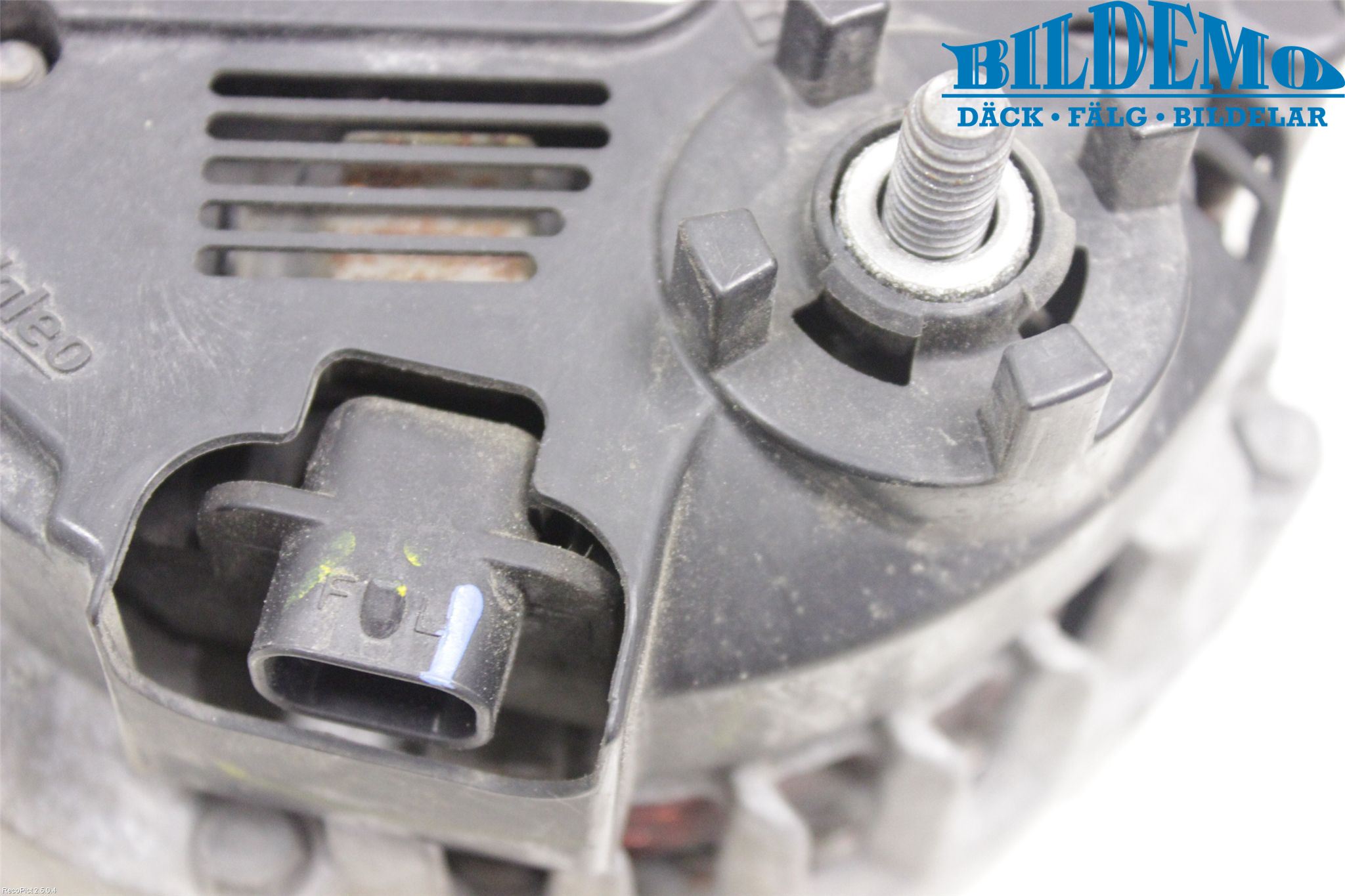 Opel ASTRA J 10-15 Generator