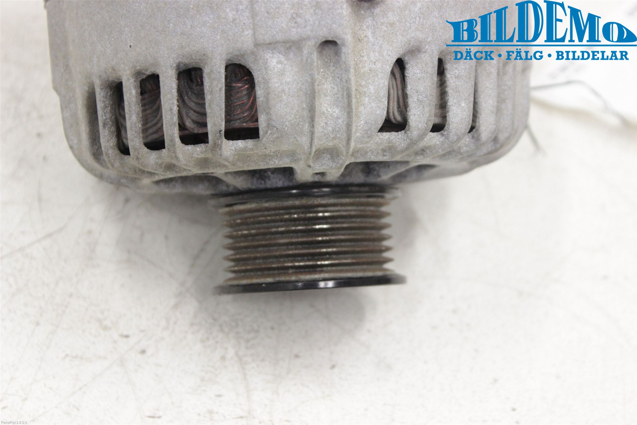 Opel ASTRA J 10-15 Generator