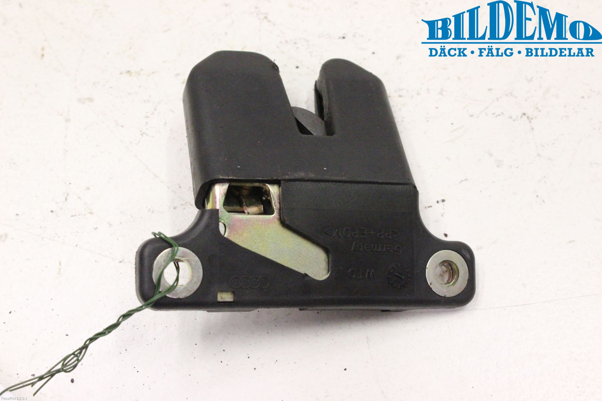 Audi A6/S6     95-97 Låskista Baklucka