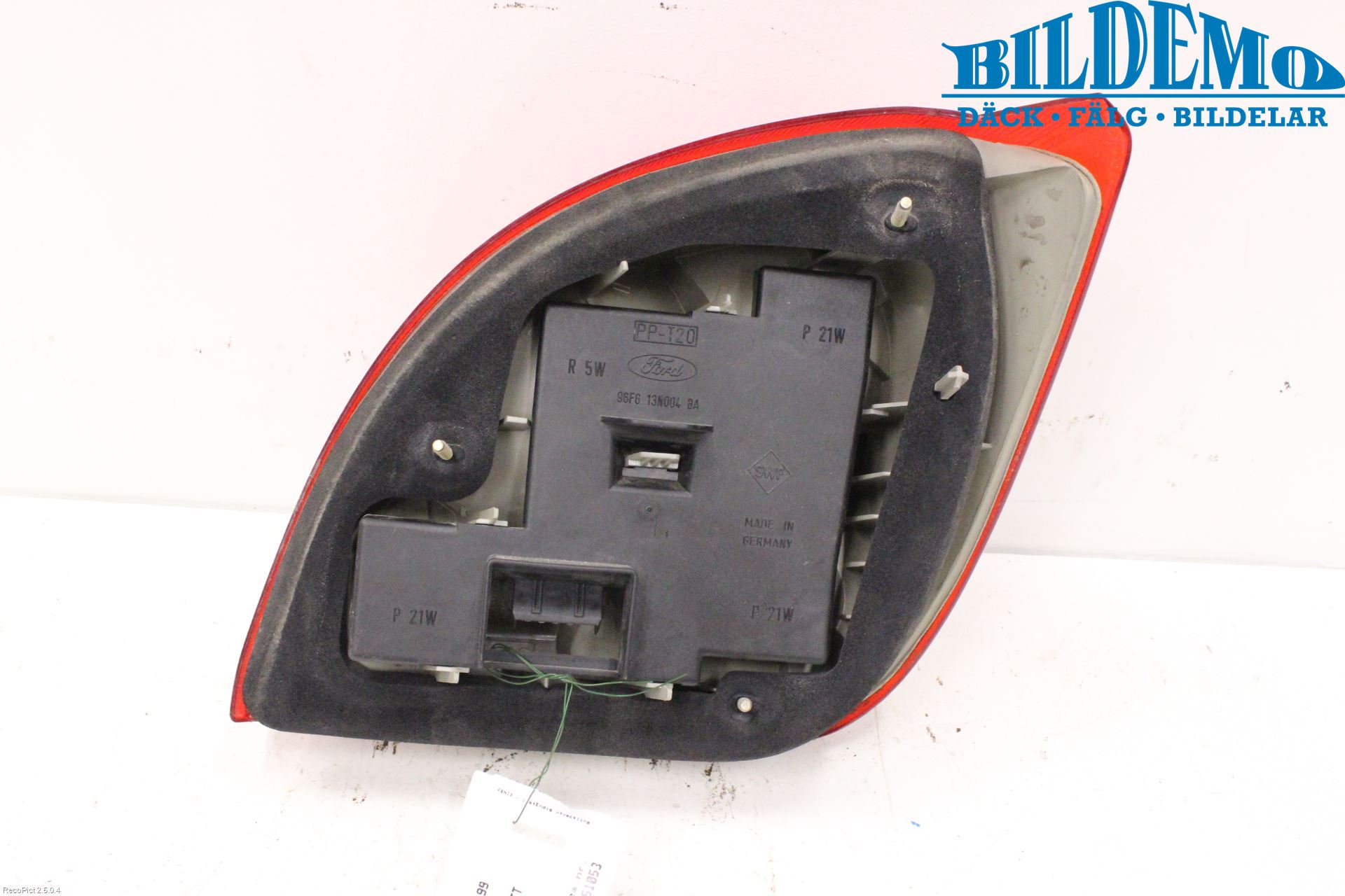 Ford FIESTA     96-99 Bakljus Vänster