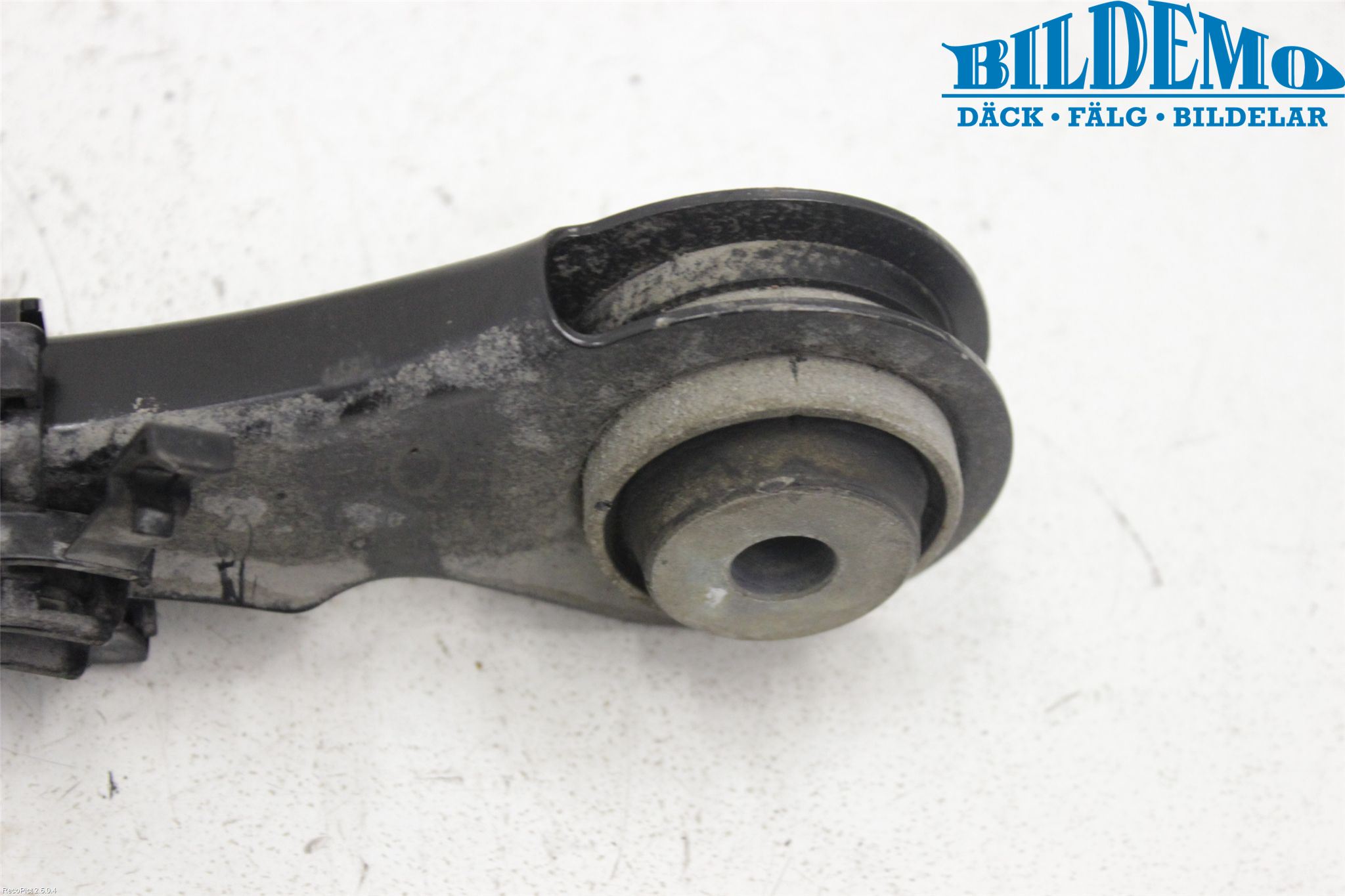 BMW 3 F30/F31/F80 12-19 Bärarm Bak Övre Vänster
