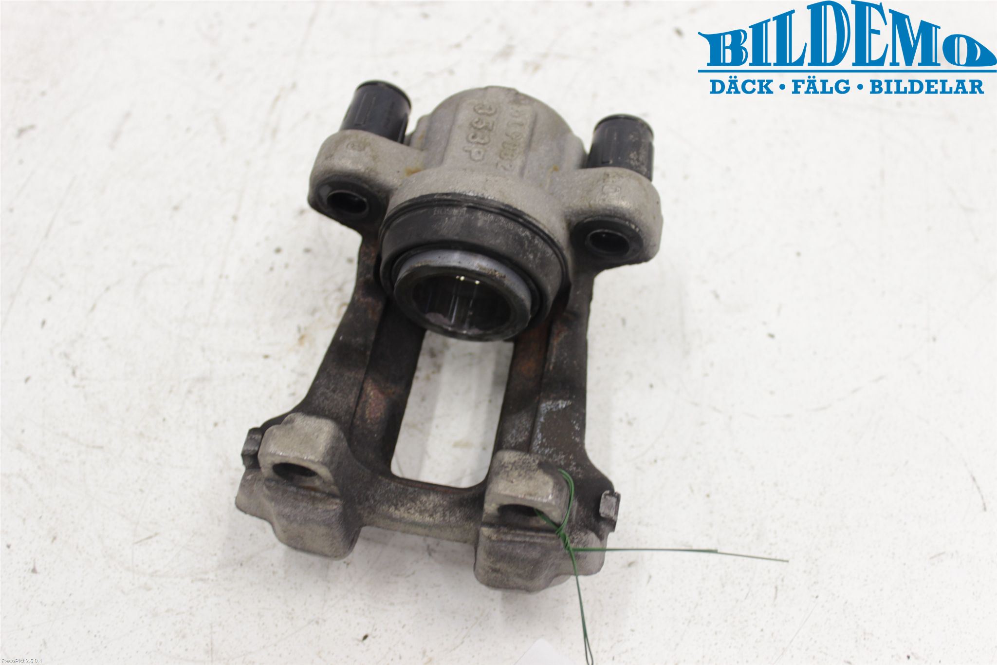 BMW 3 F30/F31/F80 12-19 Bromsok Bak Höger