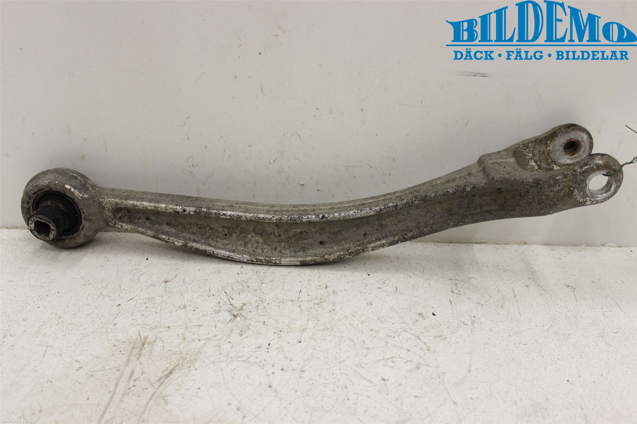 Saab 9-3 VER 1 98-03 Bärarm Fram Undre Vä