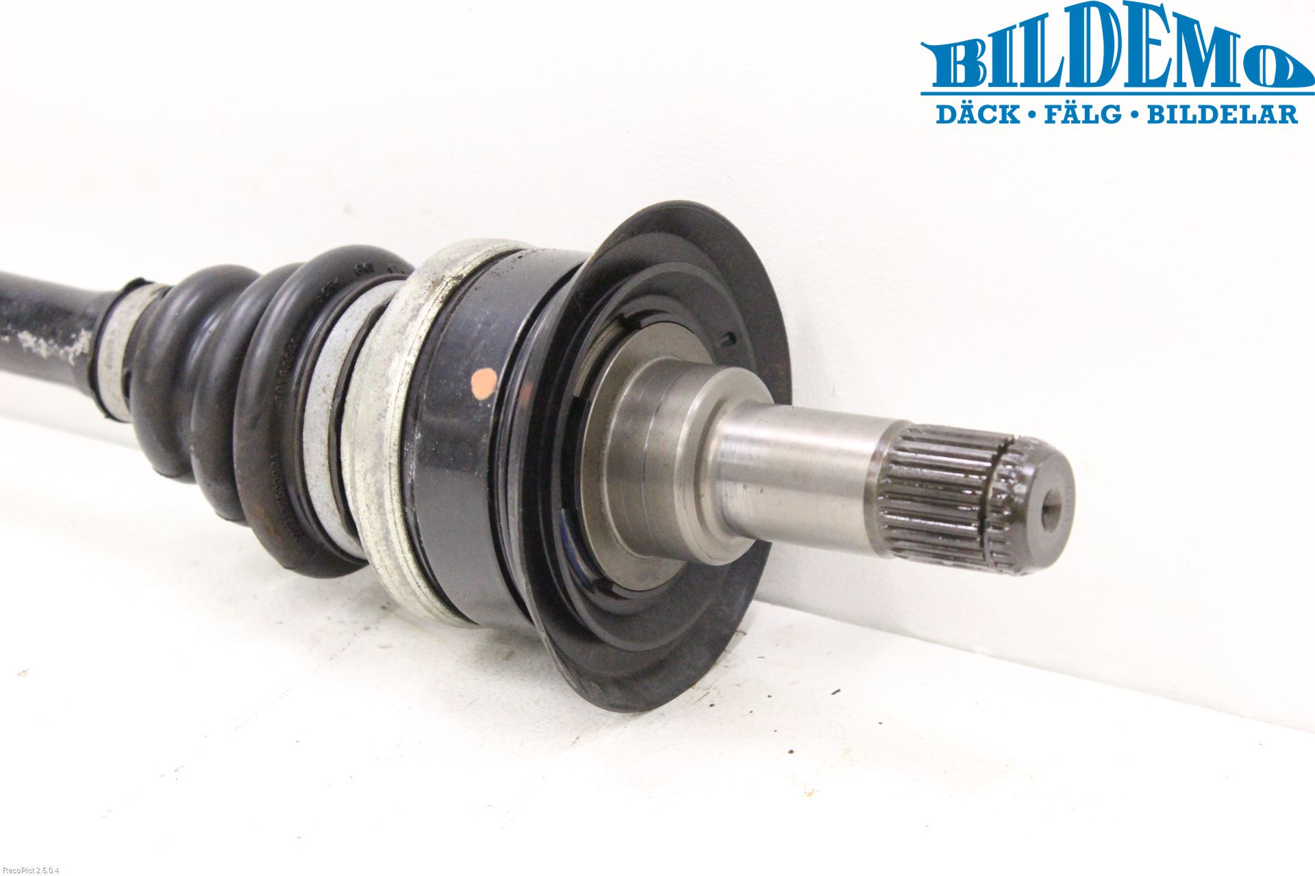 BMW 3 F30/F31/F80 12-19 Drivaxel Bak Höger