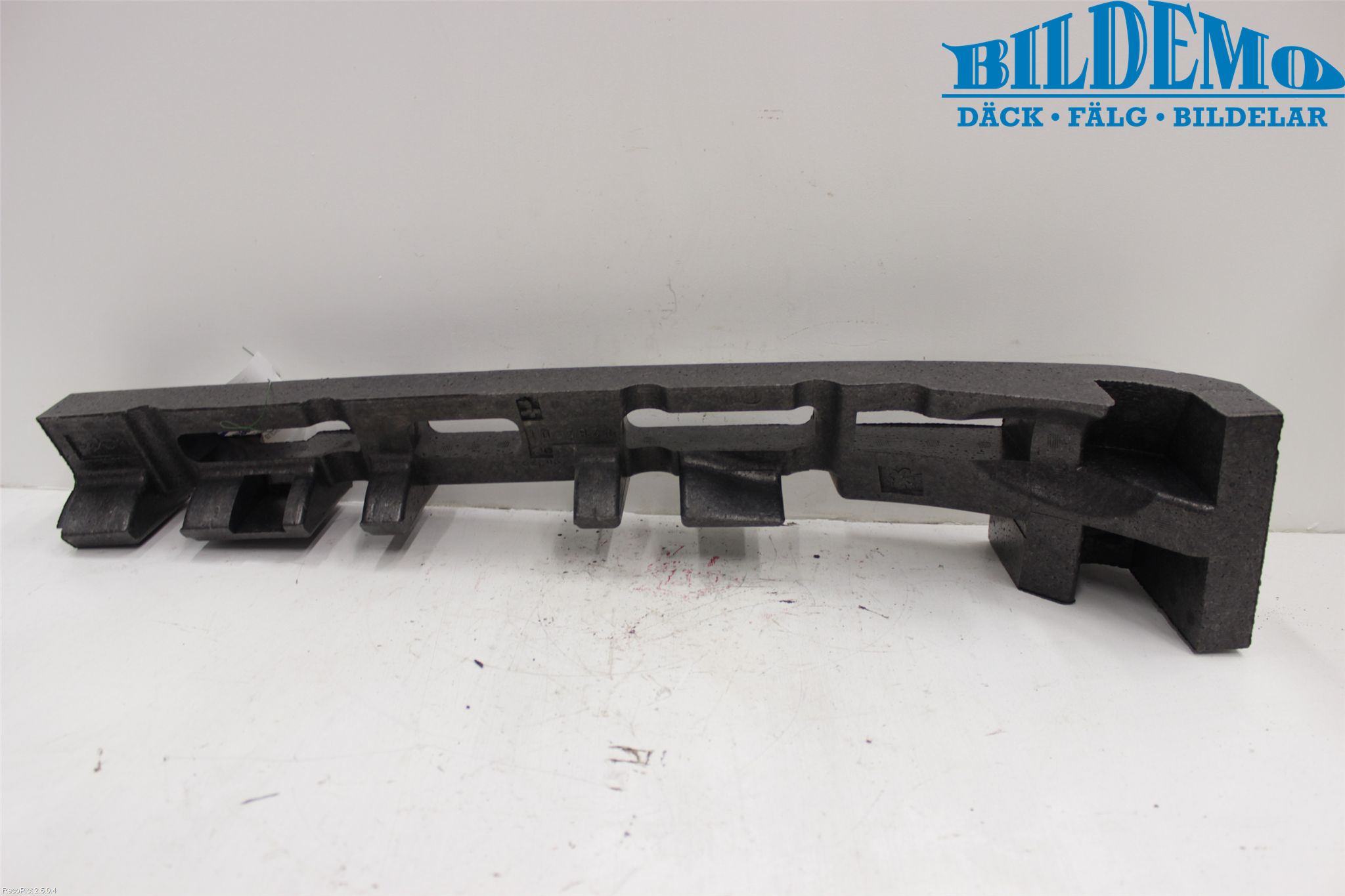 Peugeot 406     99-04 Stötfångare Deformelement Bak