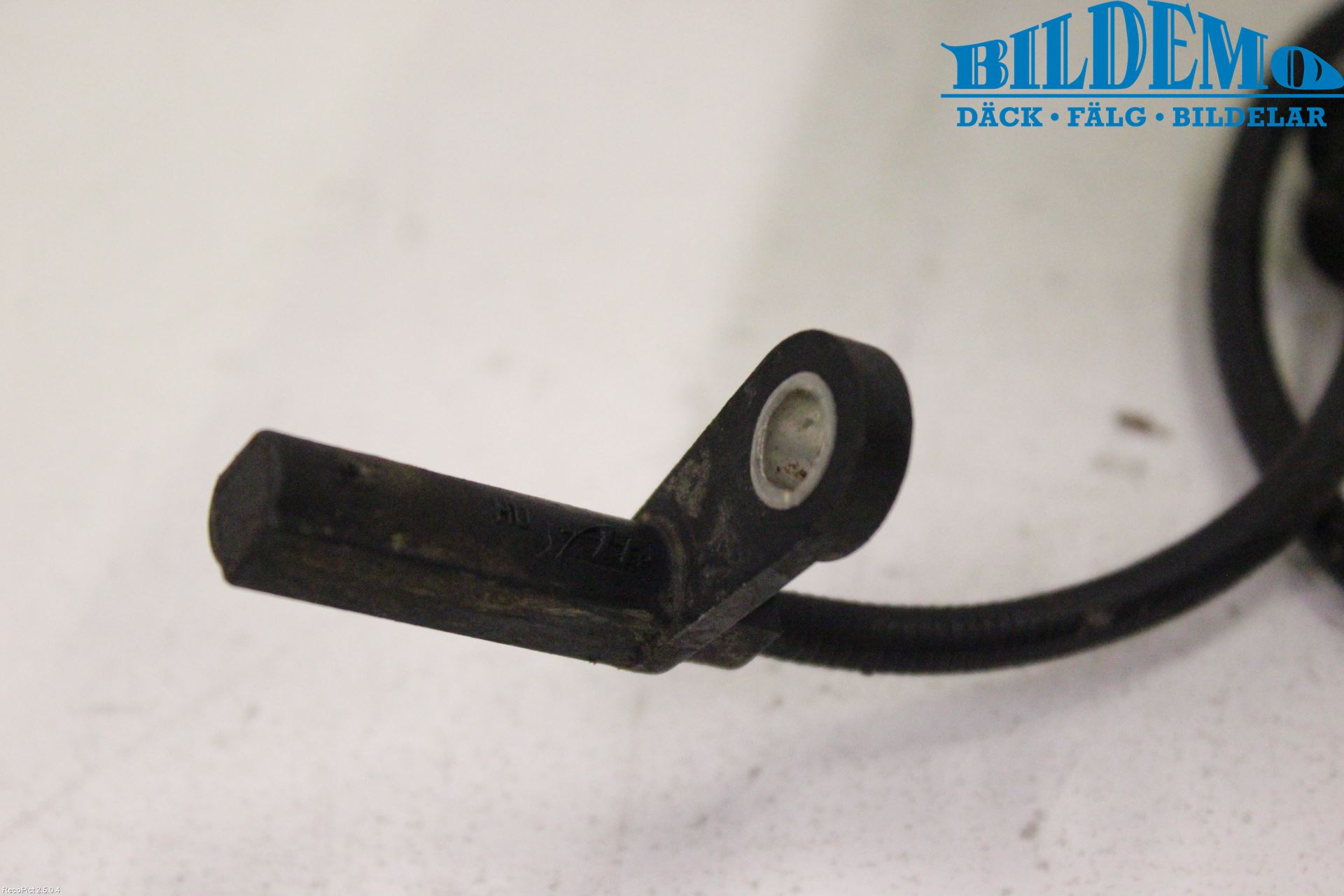 Mercedes-Benz MB E-KLASS (W212) 09-16 Abs Sensor