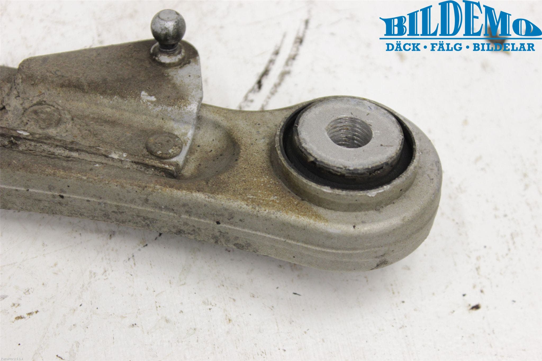 Mercedes-Benz MB E-KLASS (W212) 09-16 Bärarm Bak Övre Vänster