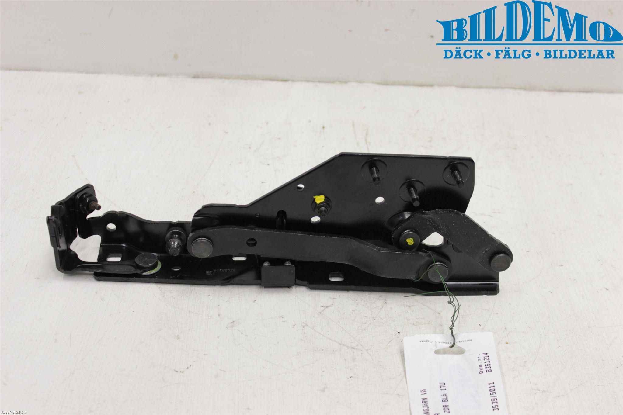 Opel TIGRA Bakluckegångjärn Vä