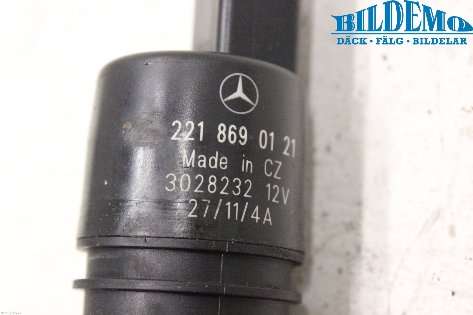 Mercedes-Benz MB E-KLASS (W212) 09-16 Spolarpump Vindruta