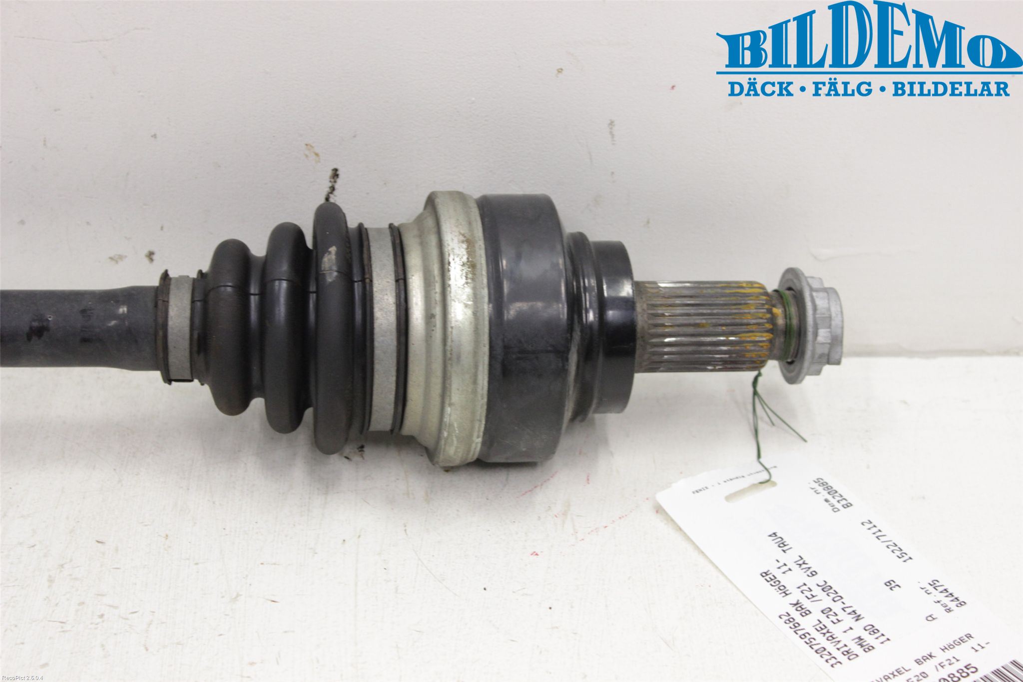 BMW 1 F20/F21 11-19 Drivaxel Bak Höger