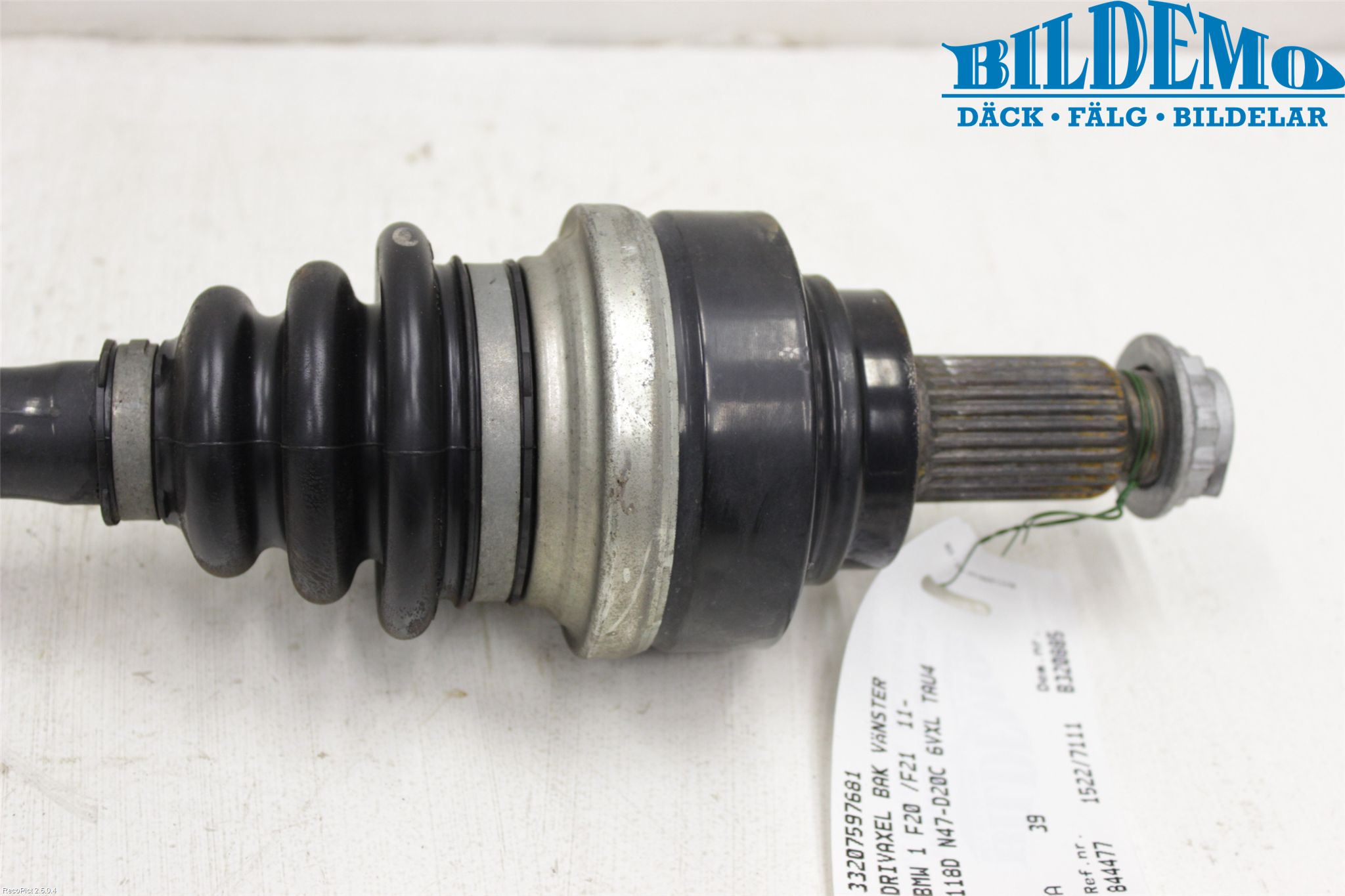 BMW 1 F20/F21 11-19 Drivaxel Bak Vänster
