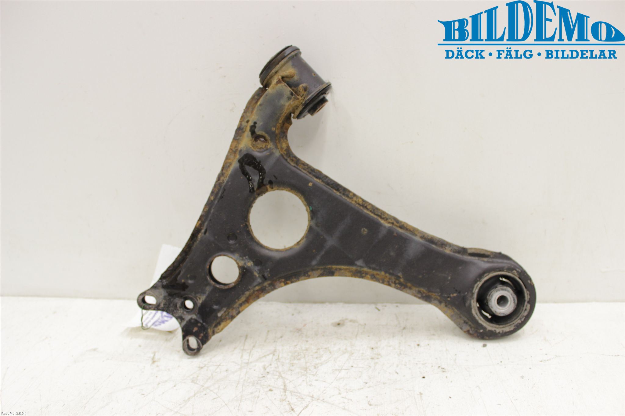 Mercedes-Benz MB VANEO (W414) Bärarm Fram Undre Hö