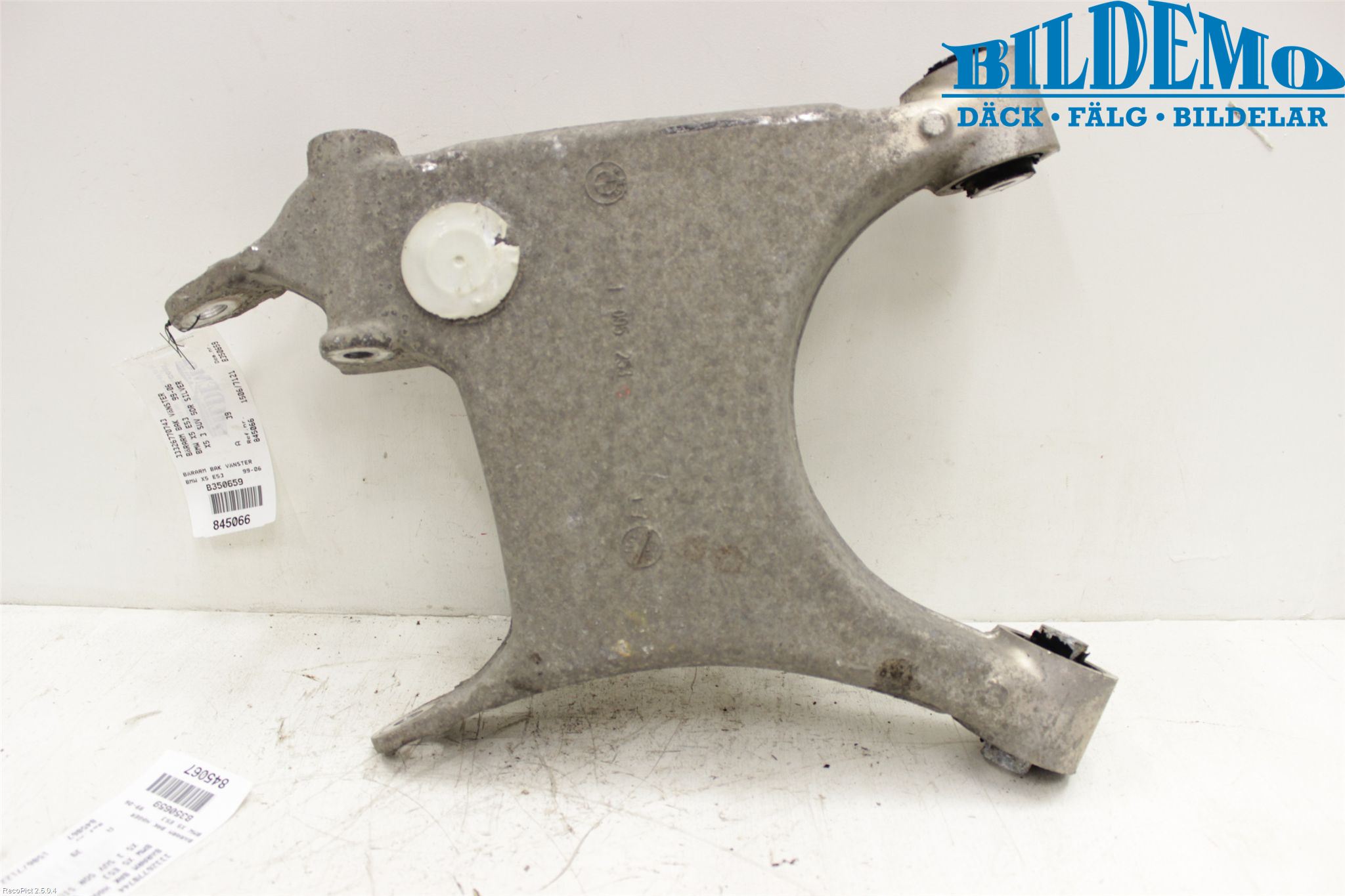 BMW X5 E53     99-06 Bärarm Bak Vänster