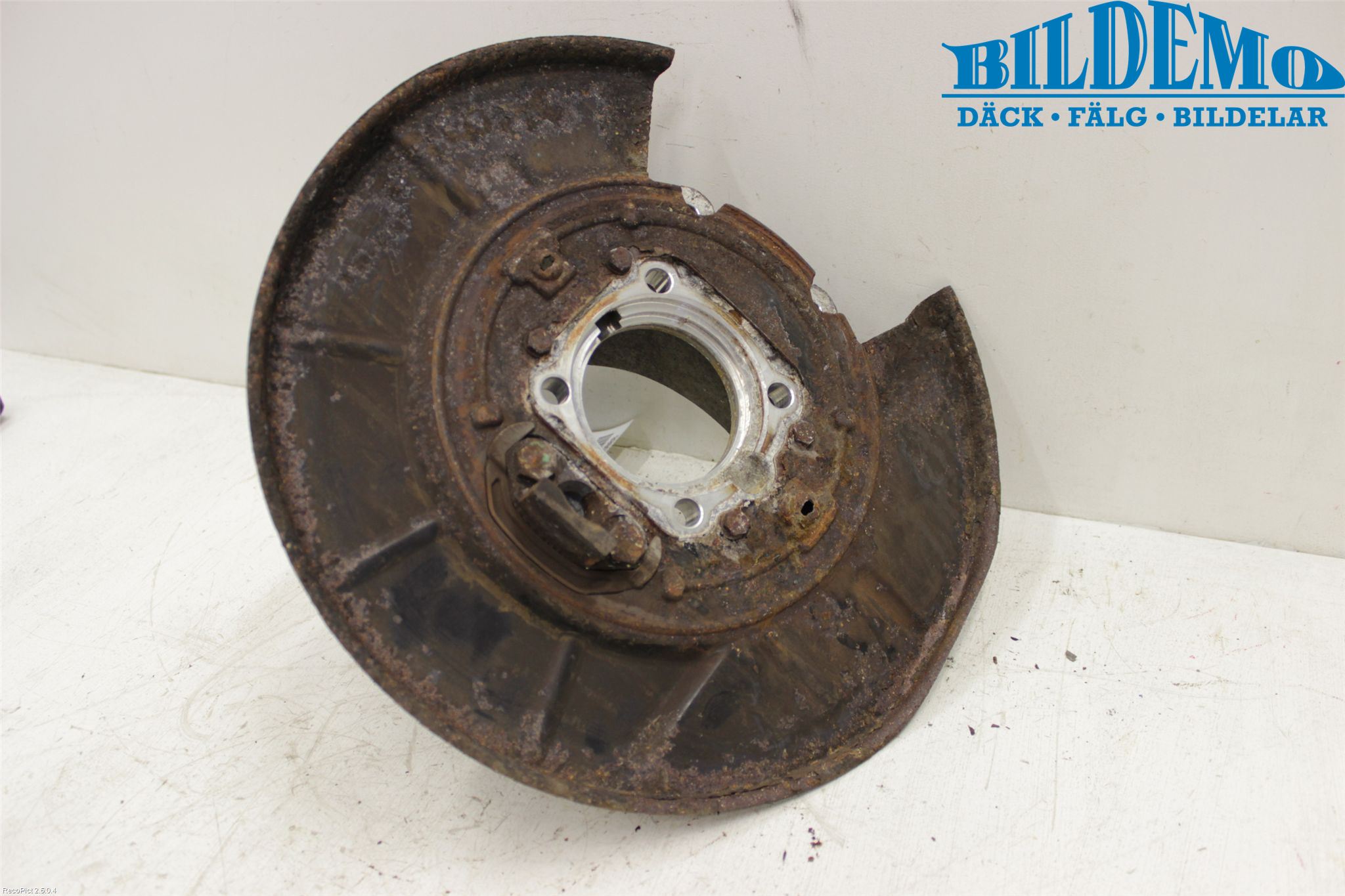 BMW X5 E53     99-06 Hjullagerhus-Spindel Vä B