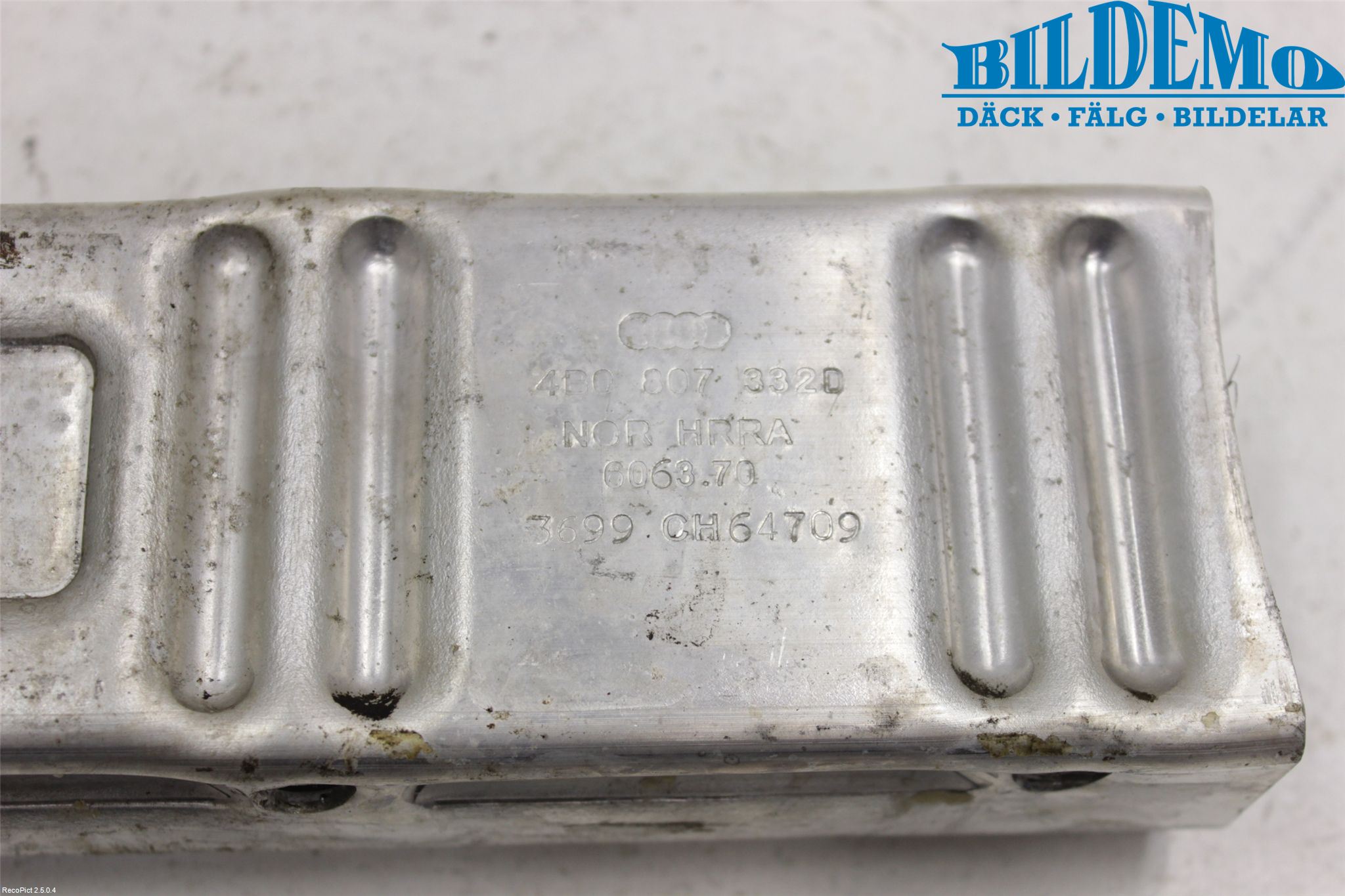 Audi A6/S6     97-05 Stötfångarbärjärn Bak