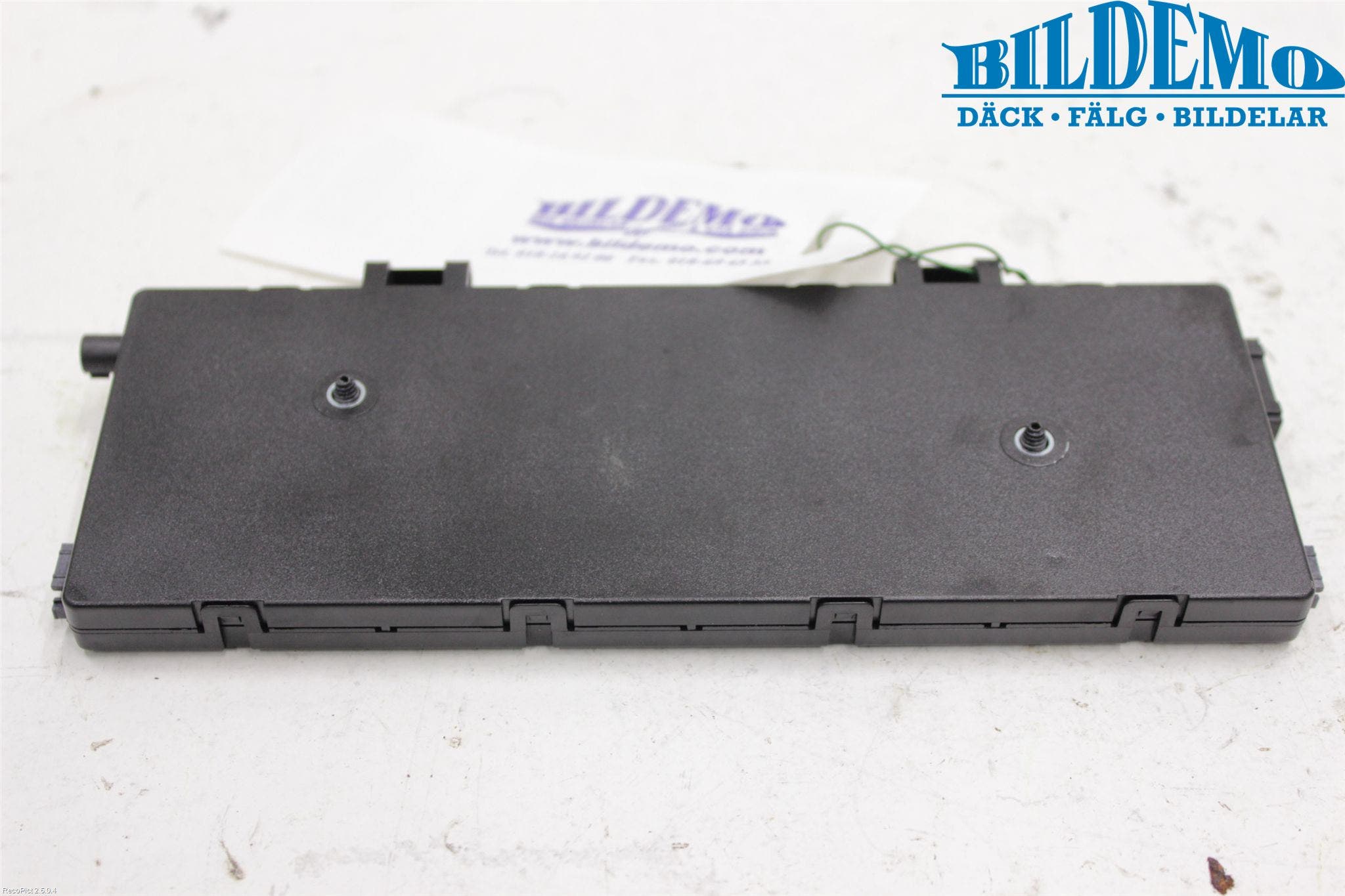 BMW X3 F25 10-17 Antennförstärkare