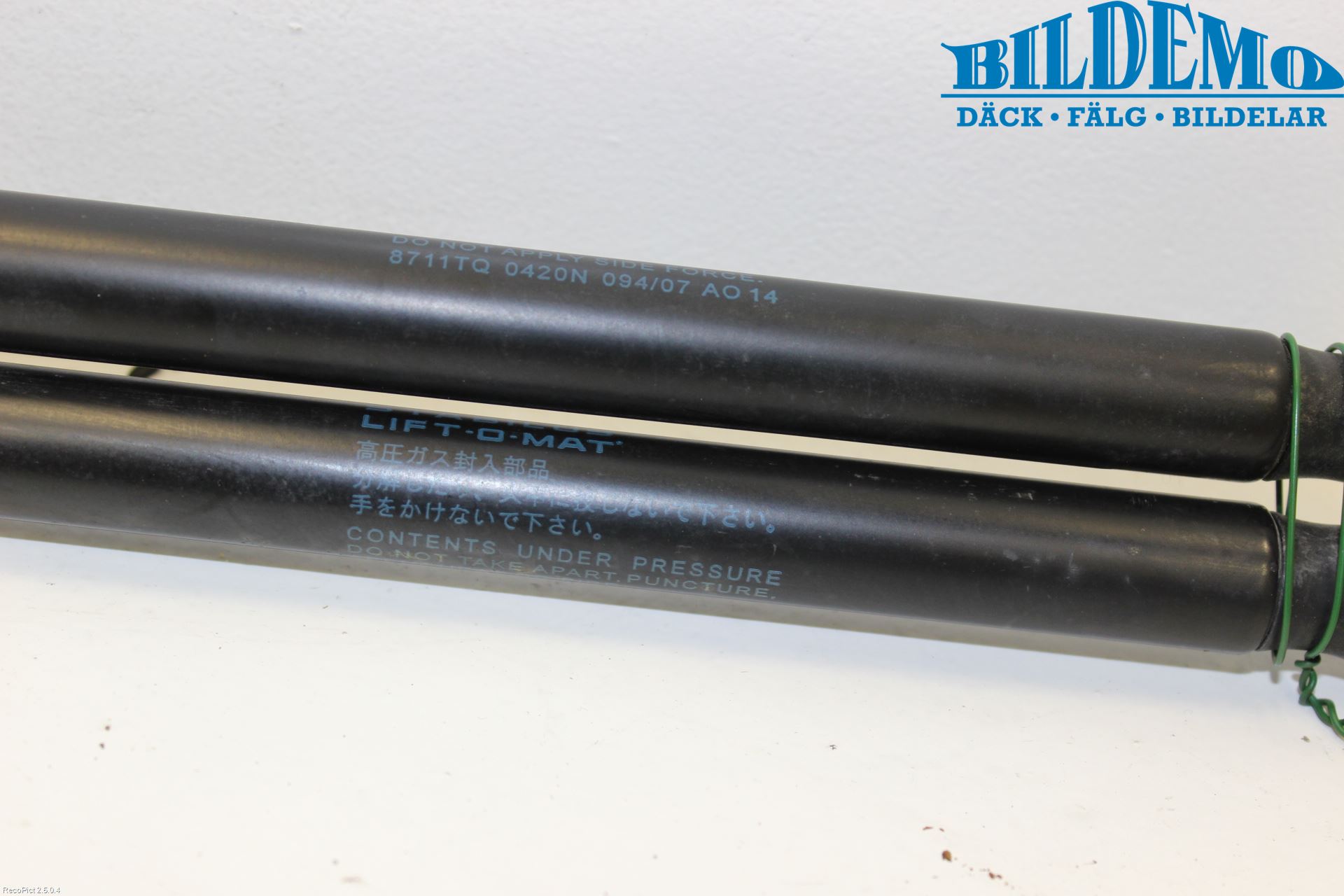 Suzuki SX4 06-09 Gasfjäder Baklucka