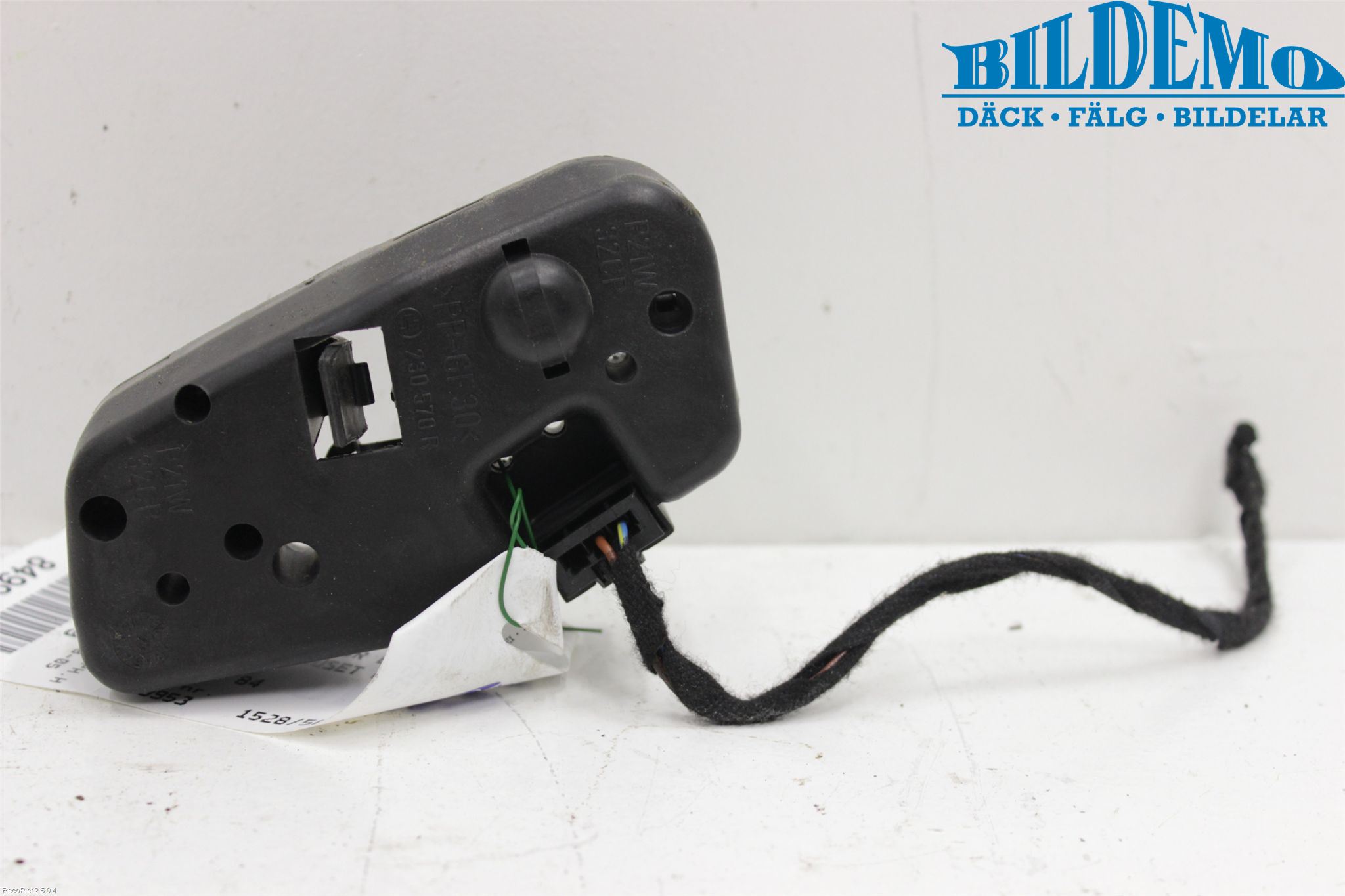 BMW 3 E46      98-05 Bakljusinsats-Lamphhö