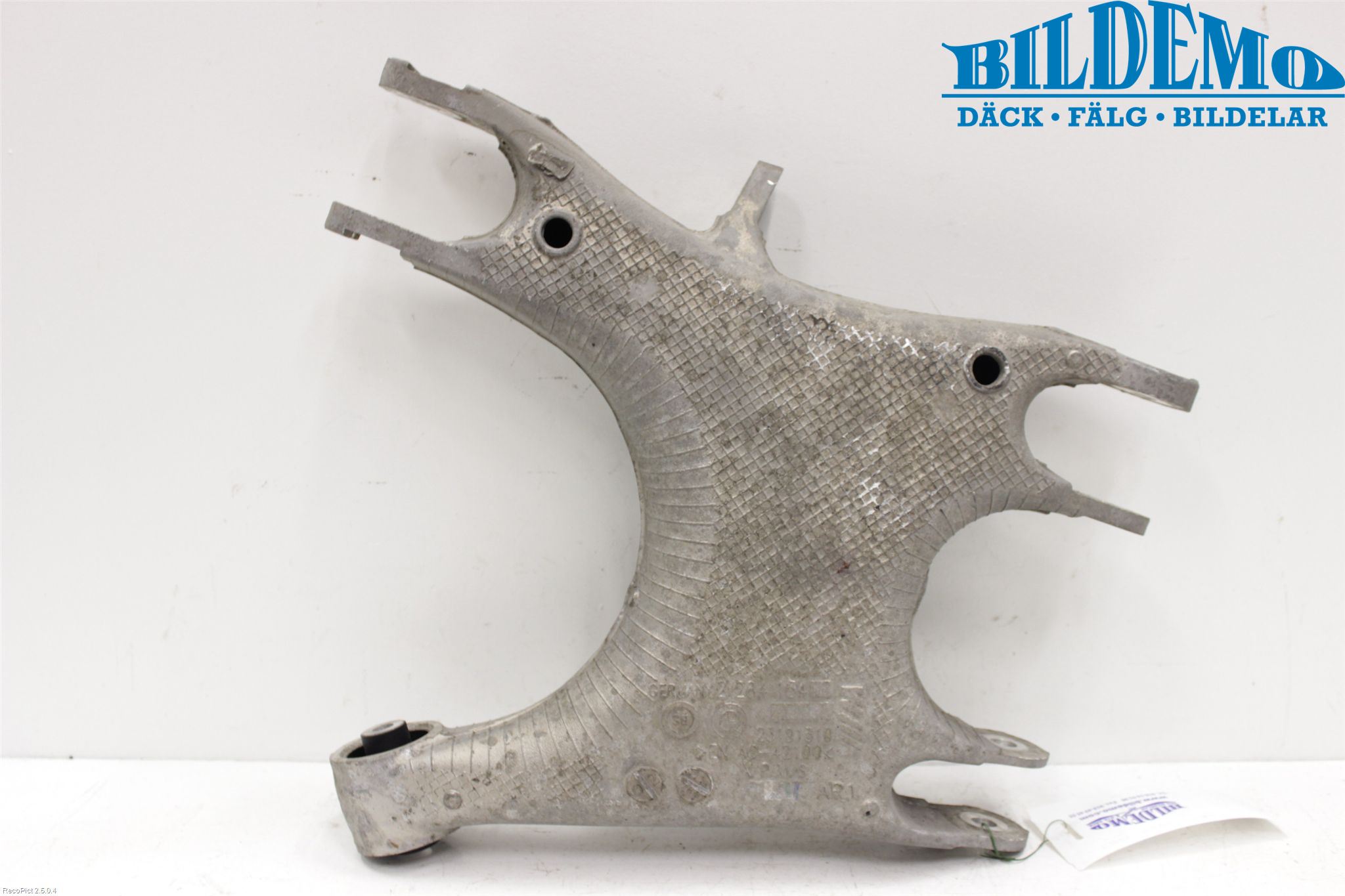 BMW 5 F10/F11/F18 09-17 Bärarm Bak Höger