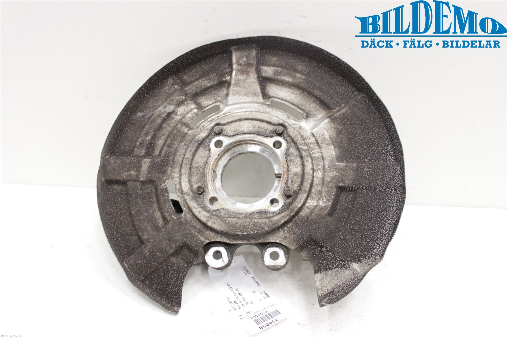 BMW 5 F10/F11/F18 09-17 Hjullagerhus-Spindel Hö B