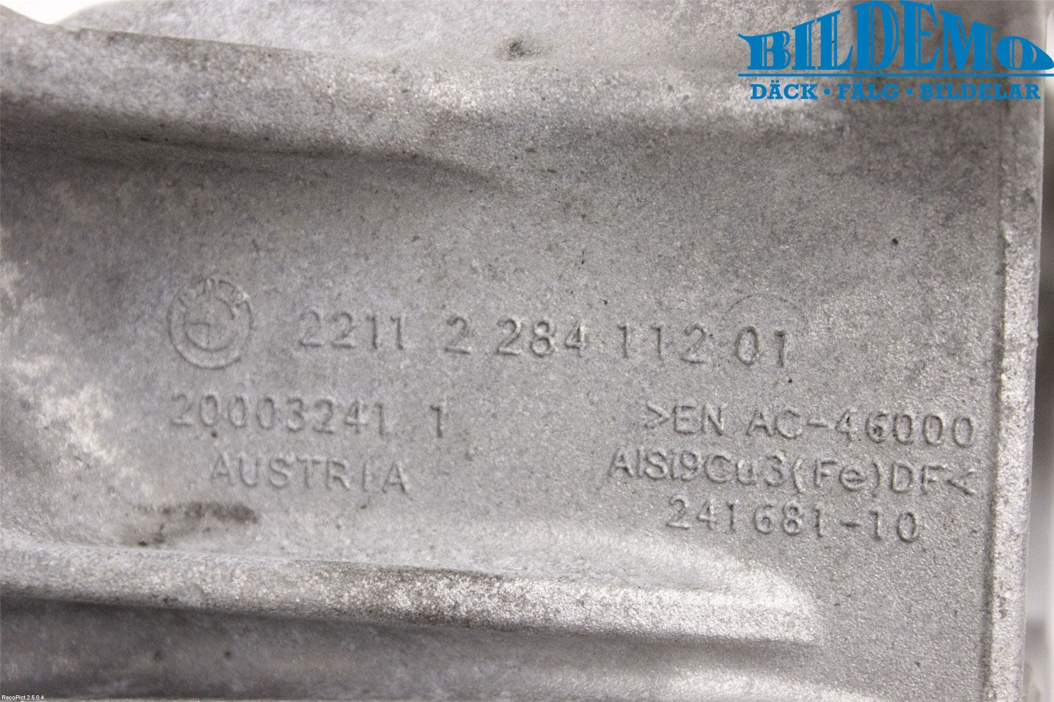 BMW 5 F10/F11/F18 09-17 Motorfäste