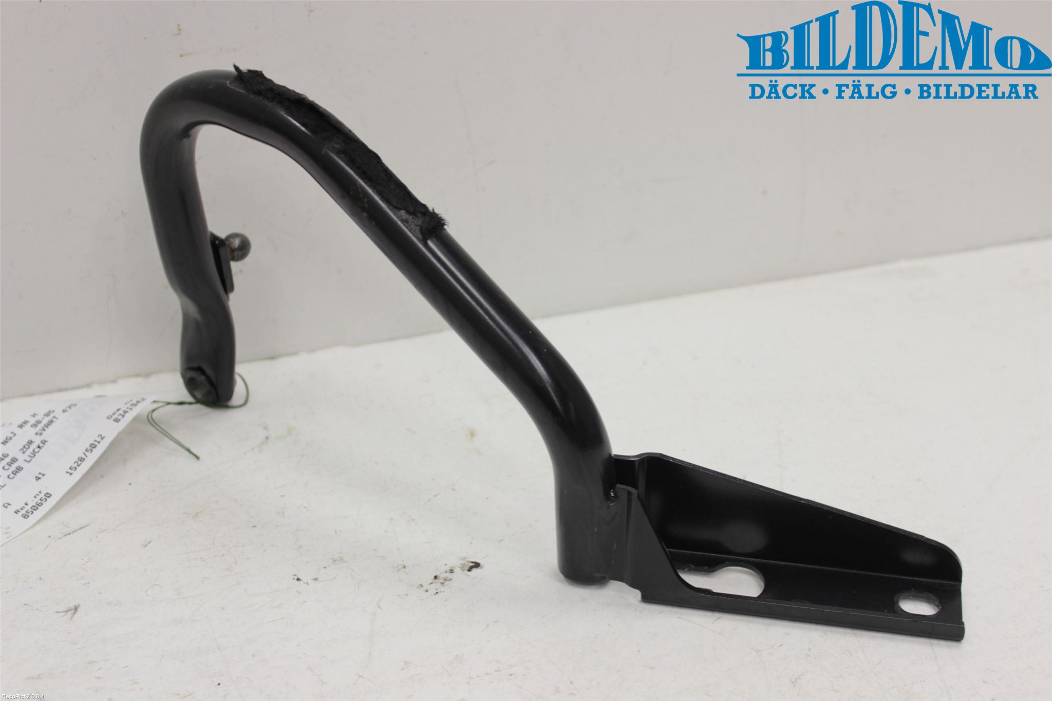 BMW 3 E46      98-05 Bakluckegångjärn Hö