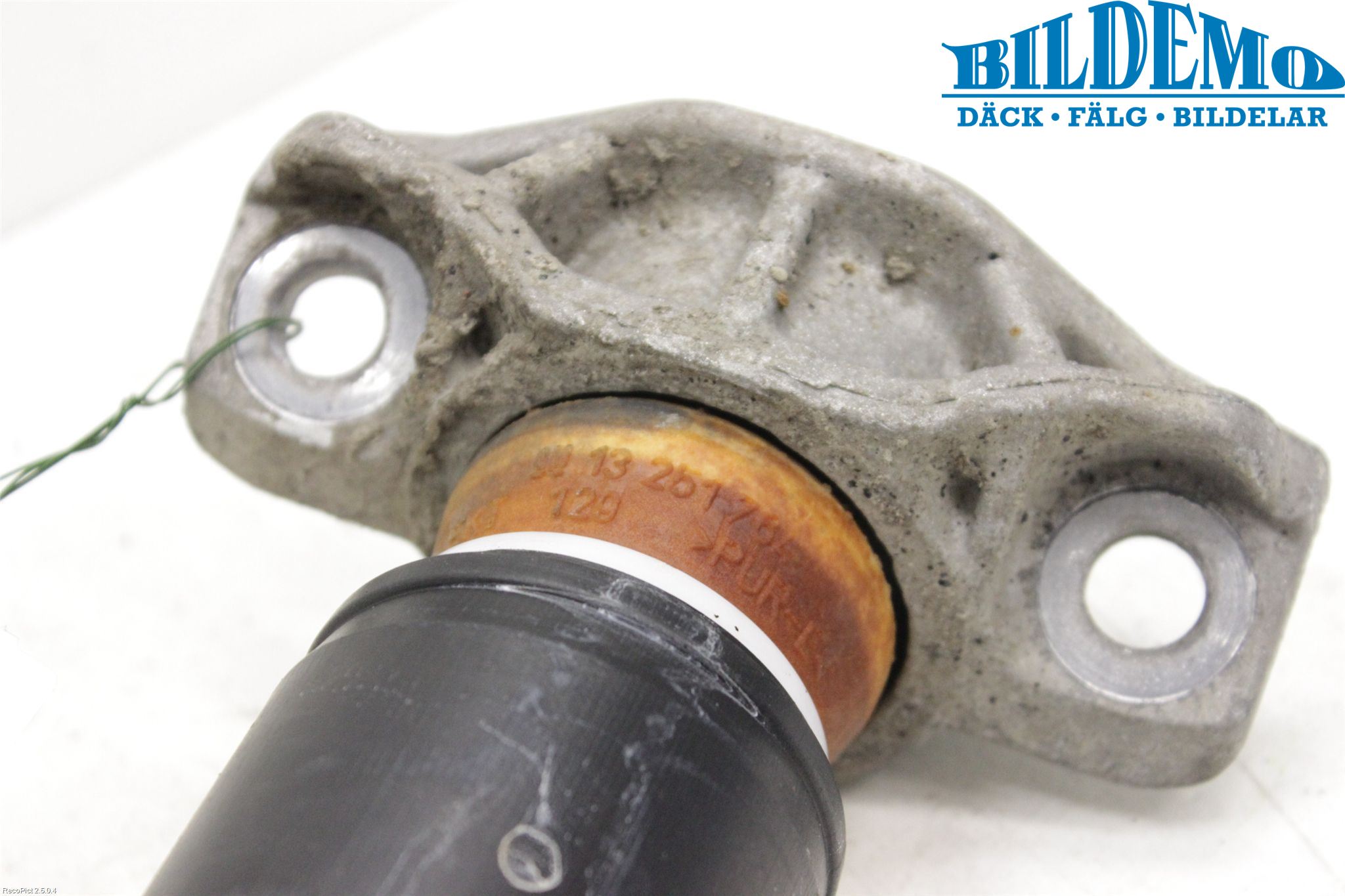 Opel ASTRA J 10-15 Stötdämpare Bak