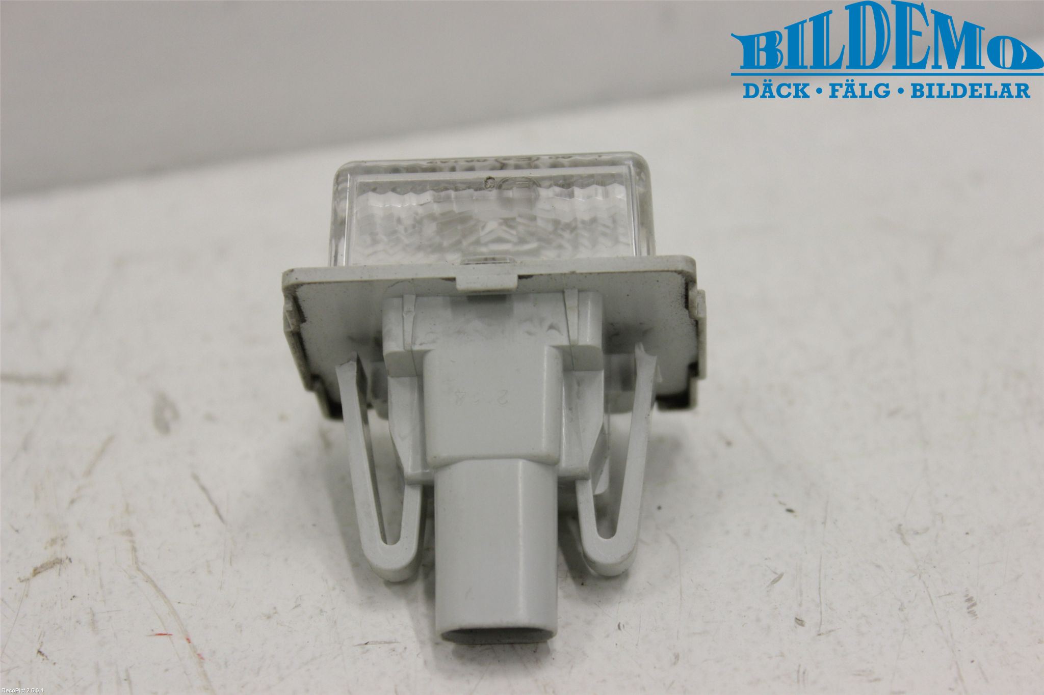 Mercedes-Benz MB E-KLASS (W212) 09-16 Skylt Belysning