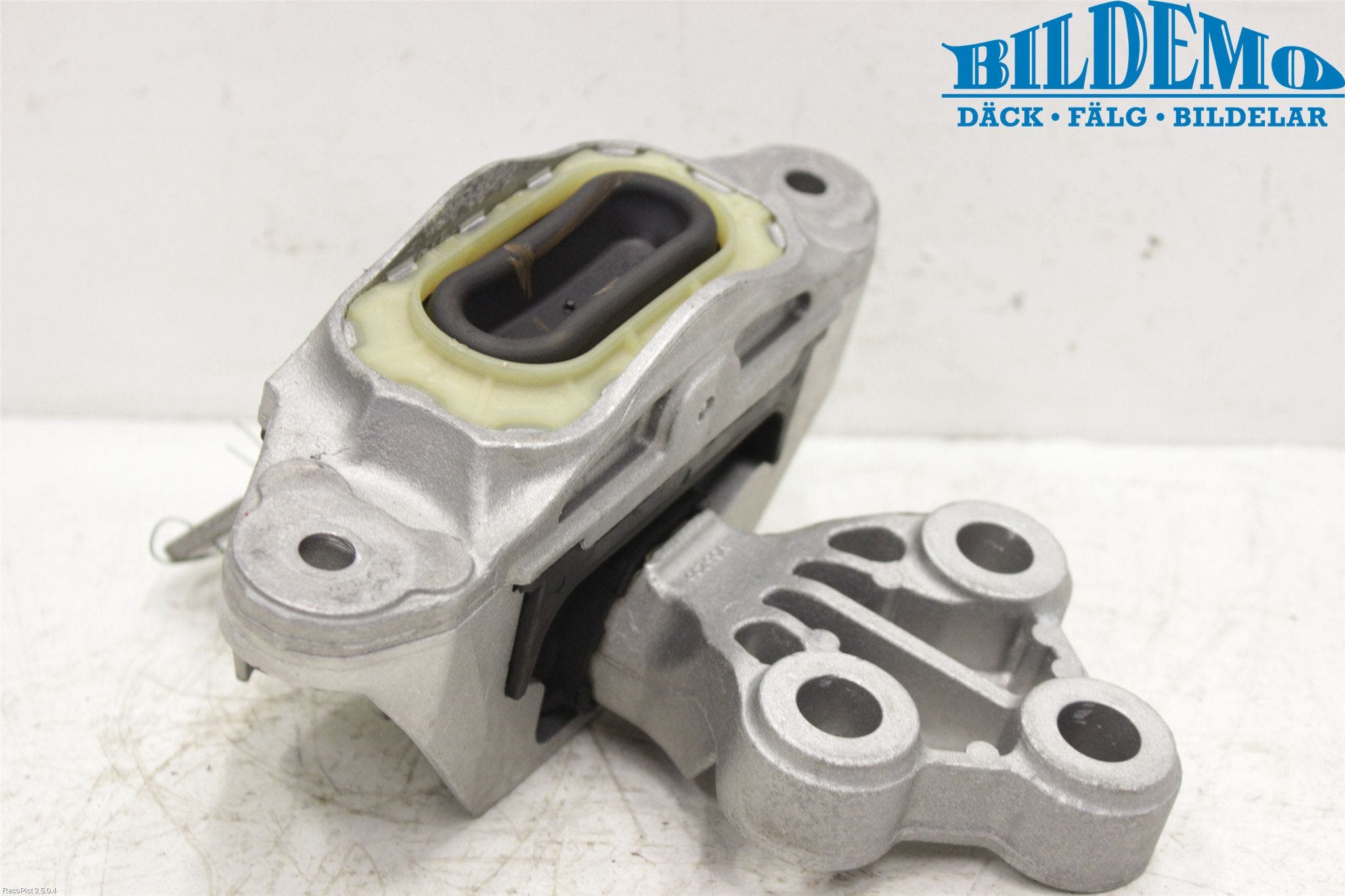 Opel ASTRA J 10-15 Motorfäste