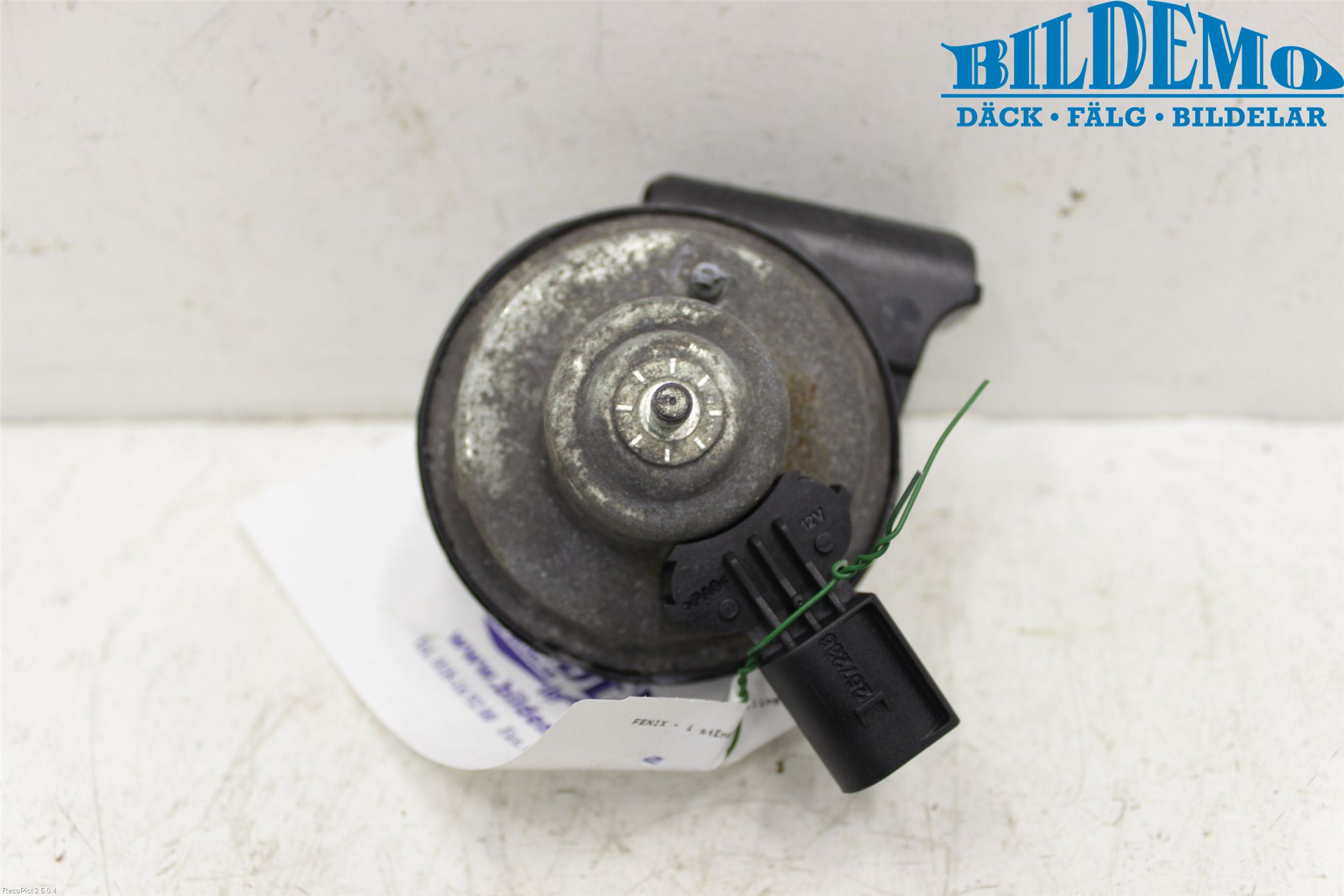 Mercedes-Benz MB E-KLASS (W212) 09-16 Signalhorn