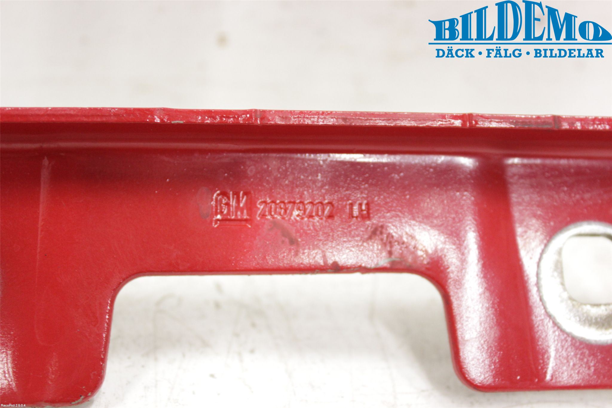 Opel ASTRA J 10-15 Huvgångjärn