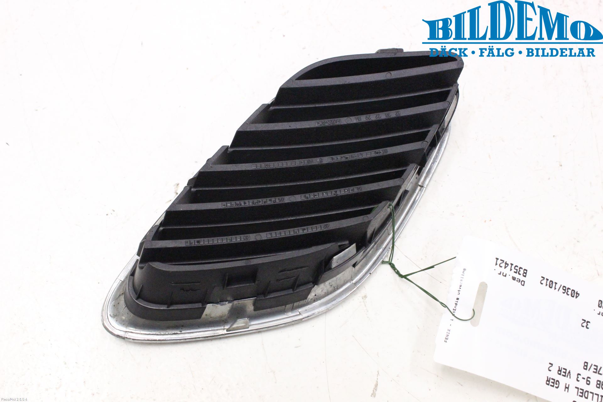 Saab 9-3 VER 2 Grilldel Höger